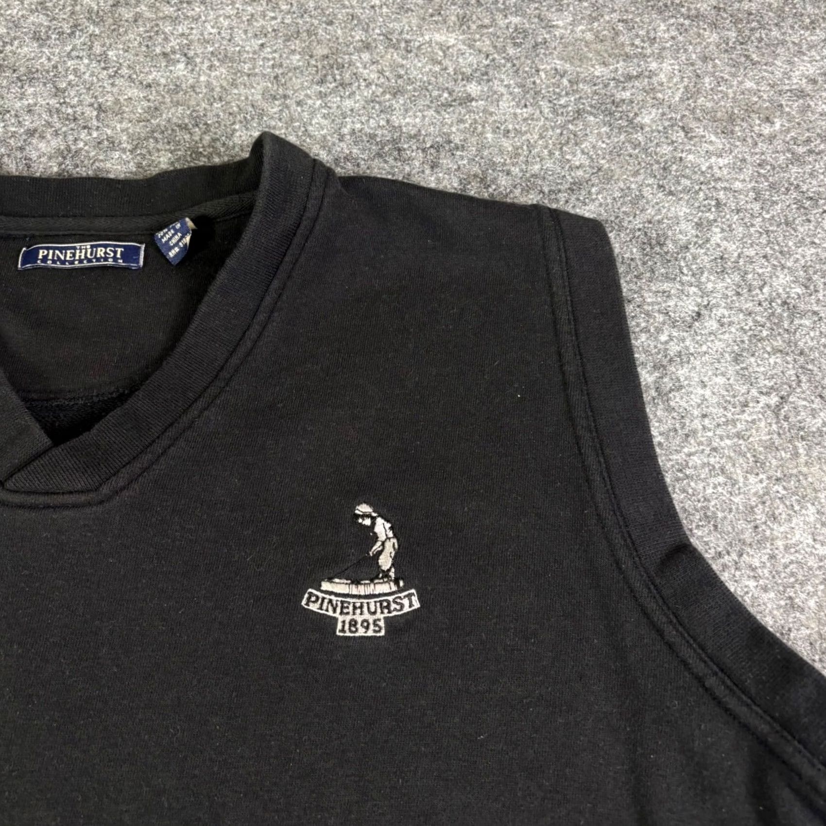 Vintage Pinehurst Collection Mens V-Neck Sweatshirt Vest Black Golf Logo Large Size US L / EU 52-54 / 3 - 8 Thumbnail