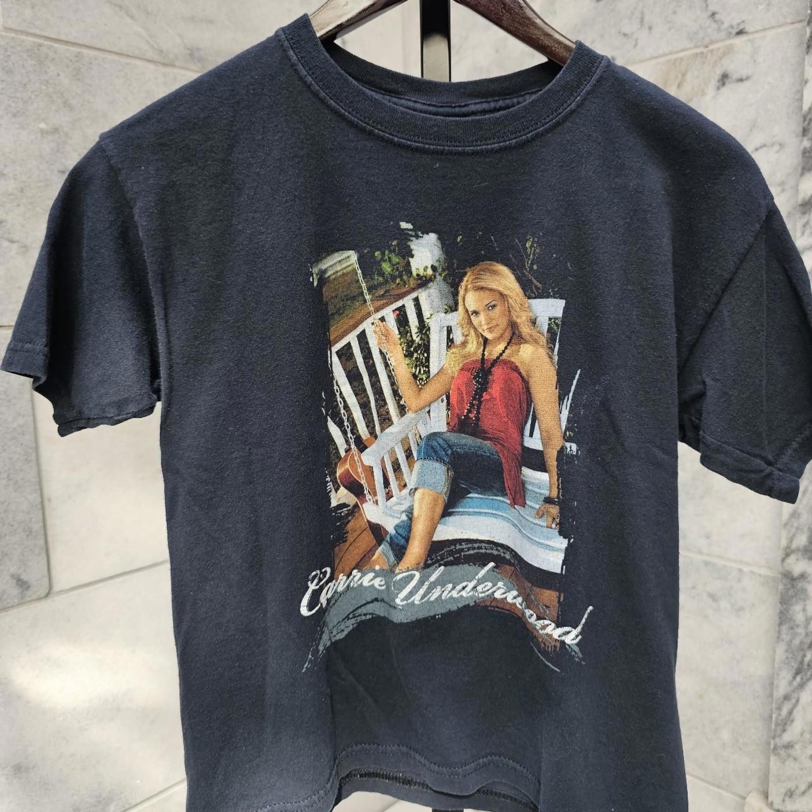 Gildan Carrie Underwood Tour Kid's Black Vintage Tshirt Size US XXS / EU 40 - 2 Thumbnail