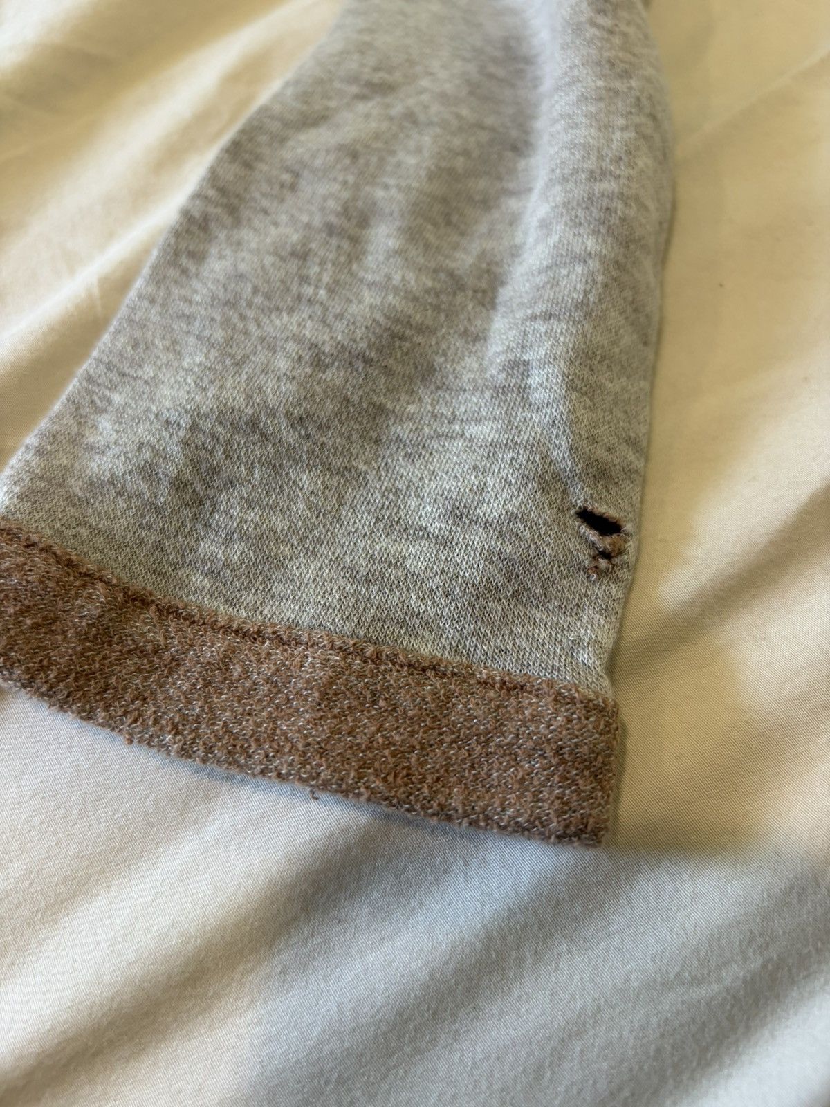 V::Room $250 sweater made in Japan Size US M / EU 48-50 / 2 - 6 Thumbnail