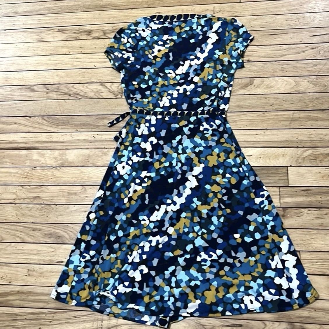 Bcbgmaxazria BCBGMAXAZRIA Wrap Dress Midi Women XXS Blue Floral Impressionist Fairy Festival Dress Size XXS / US 00 / IT 34 - 2 Thumbnail
