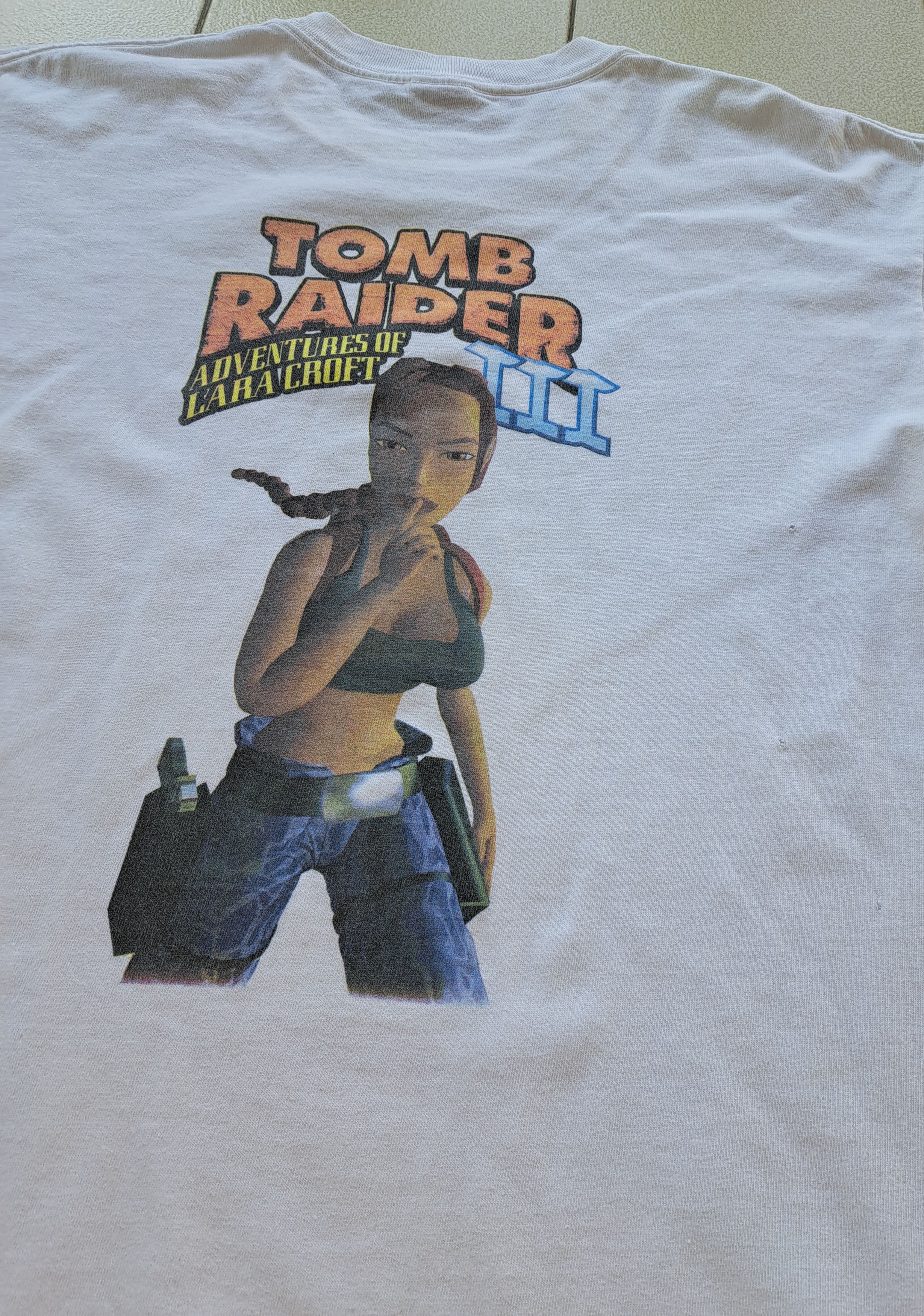 Vintage Vintage Tomb Raider 3 Lara Croft T-Shirt Size US L / EU 52-54 / 3 - 6 Thumbnail