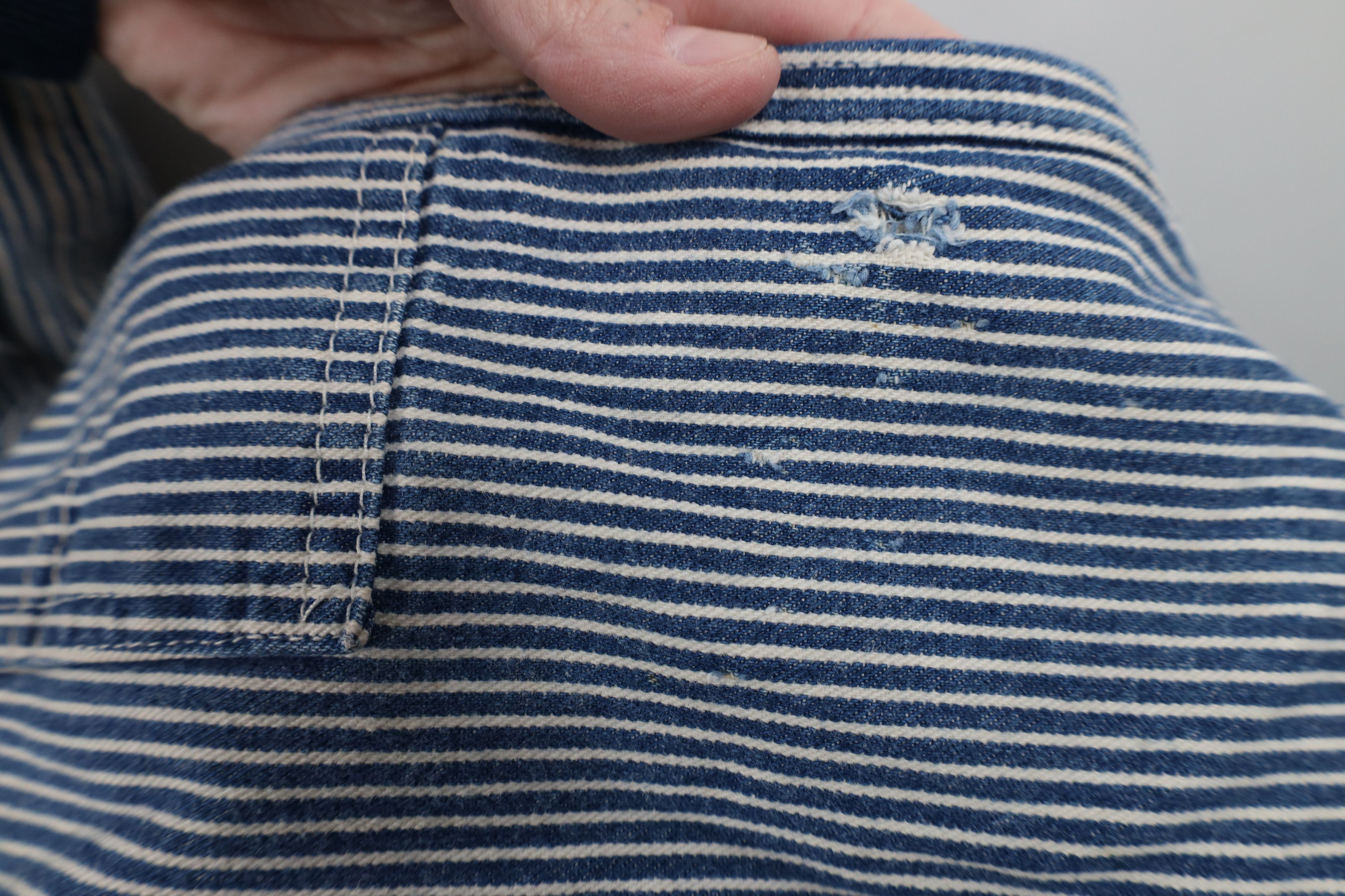 Oshkosh Vintage 70s OshKosh B'Gosh Hickory Striped Overalls Size US 36 / EU 52 - 12 Thumbnail