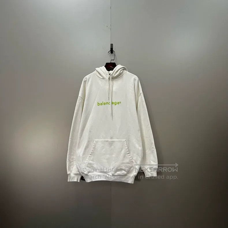 Balenciaga Balenciaga White printed logo hoodie Size US S / EU 44-46 / 1 - 1 Thumbnail