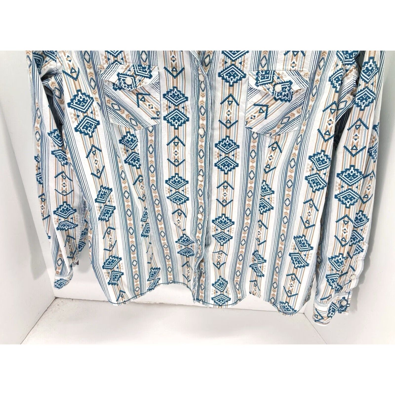 Vintage Panhandle Slim Rough Stock Aztec Pearl Snap Shirt Women Large Green Long Sleeve Size L / US 10 / IT 46 - 3 Thumbnail