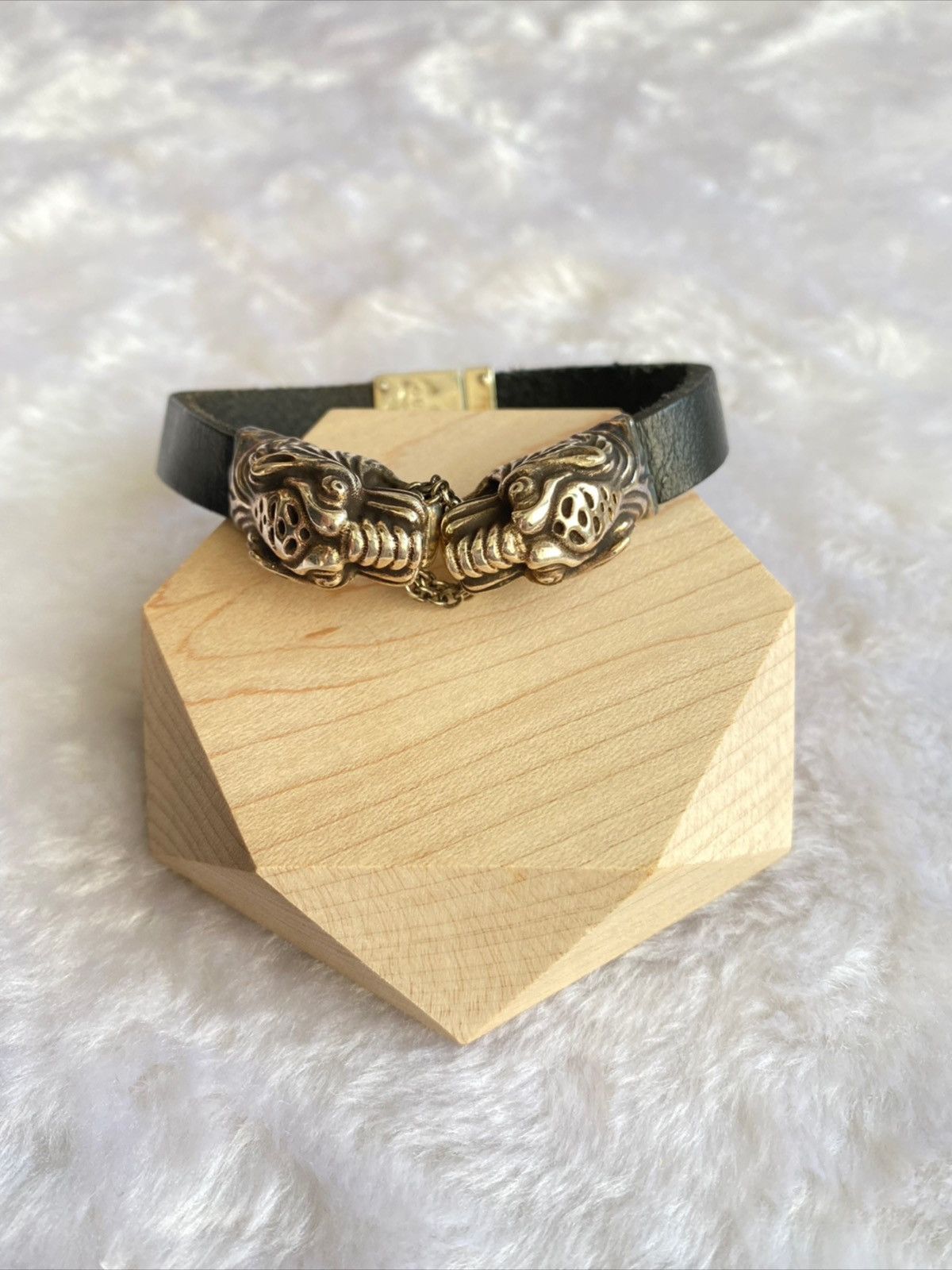 Gucci Gucci Tiger Head Bracelet Size ONE SIZE - 1 Thumbnail