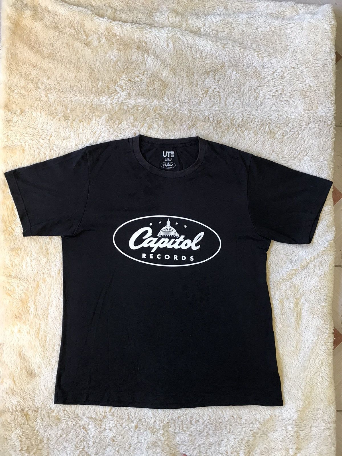 Japanese Brand × Uniqlo Uniqlo X Capitol Records Hollywood California Tee Size US XL / EU 56 / 4 - 1 Thumbnail