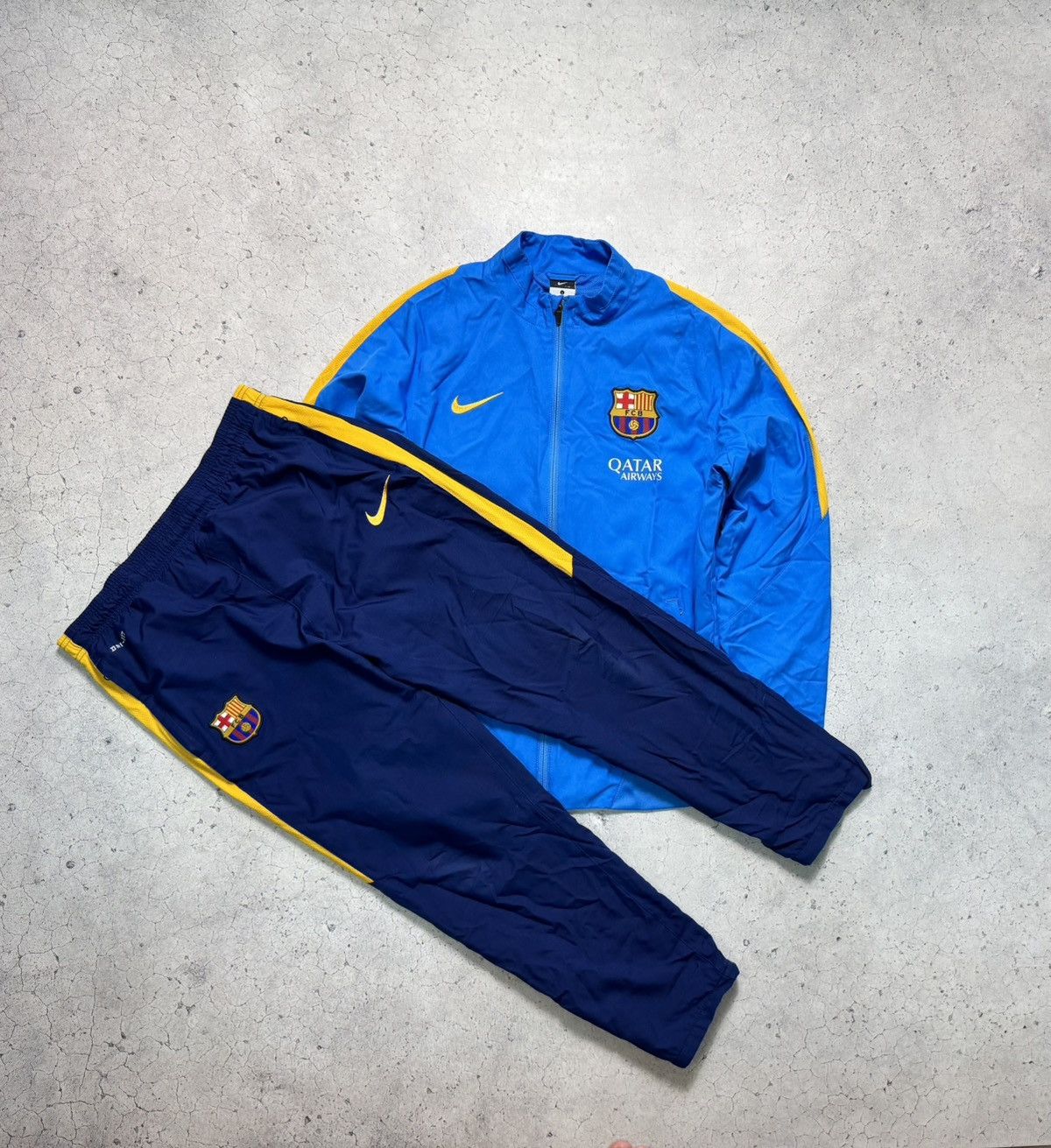 Nike Nike FC Barcelona Nylon Track Suit Football Jacket & Pants Size US L / EU 52-54 / 3 - 1 Thumbnail