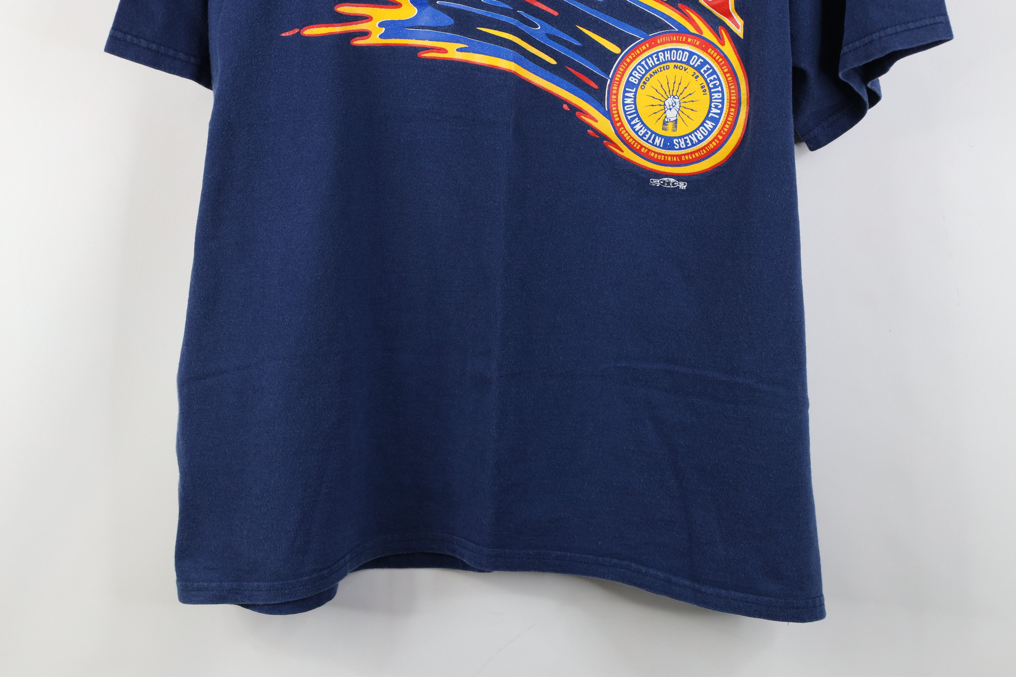 Vintage Vintage 80s 90s Union Made Local 8 Electrical T-Shirt USA Size US XL / EU 56 / 4 - 3 Thumbnail