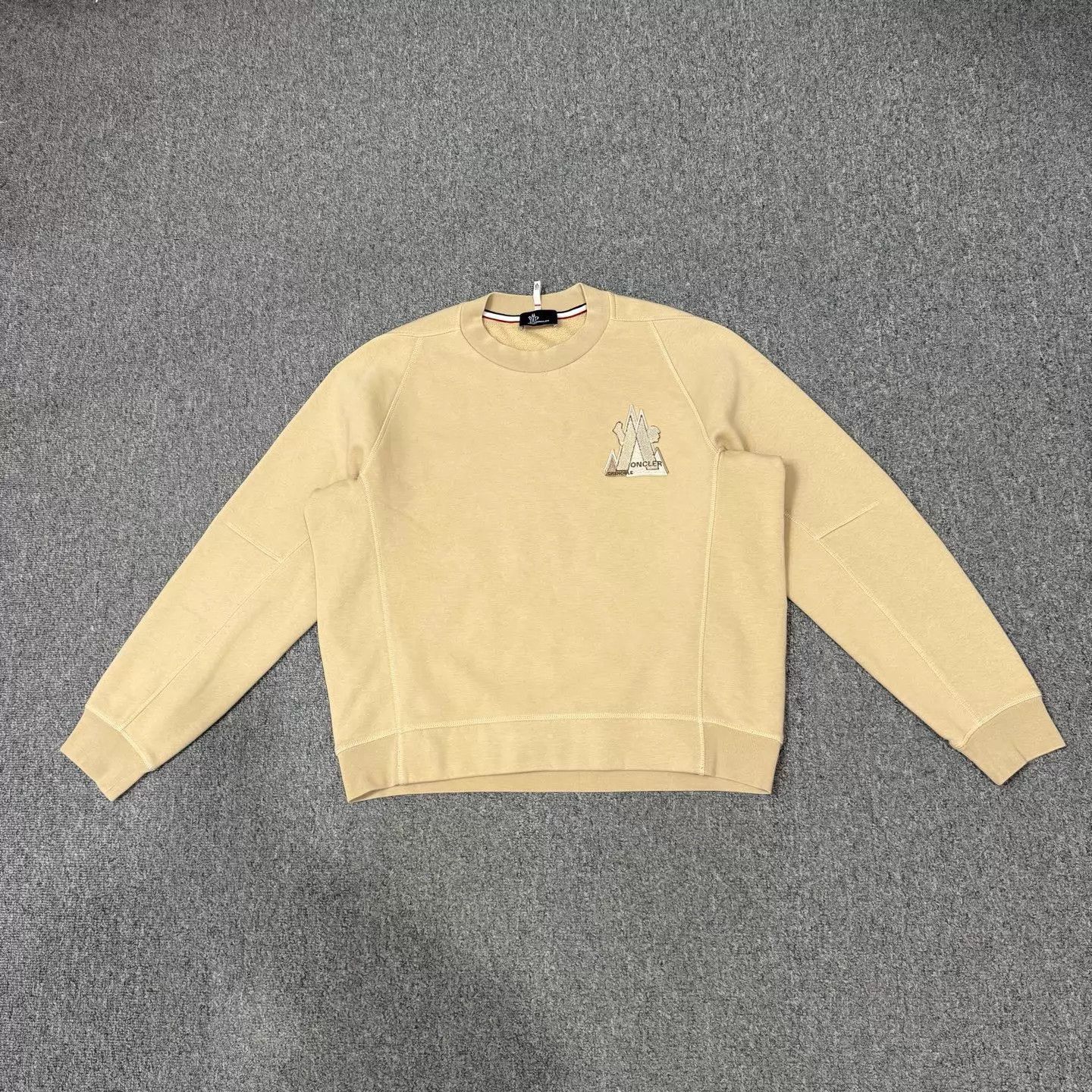 Moncler Beige Crew Neck Sweatshirt with Embroidered Design Size US M / EU 48-50 / 2 - 1 Thumbnail