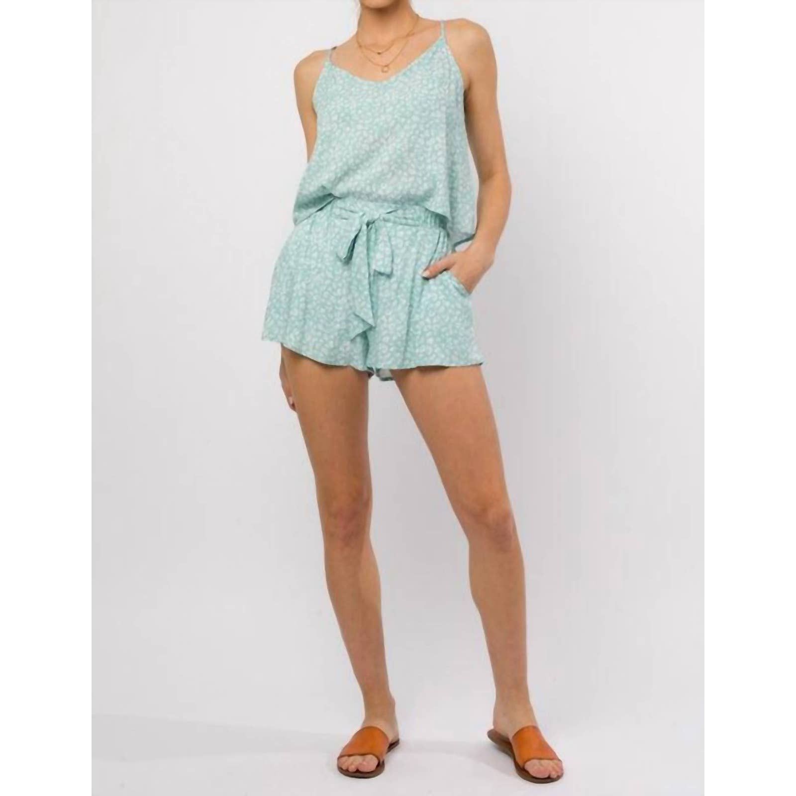 Designer GILLI The Daisy Tank In Sage White | Grailed