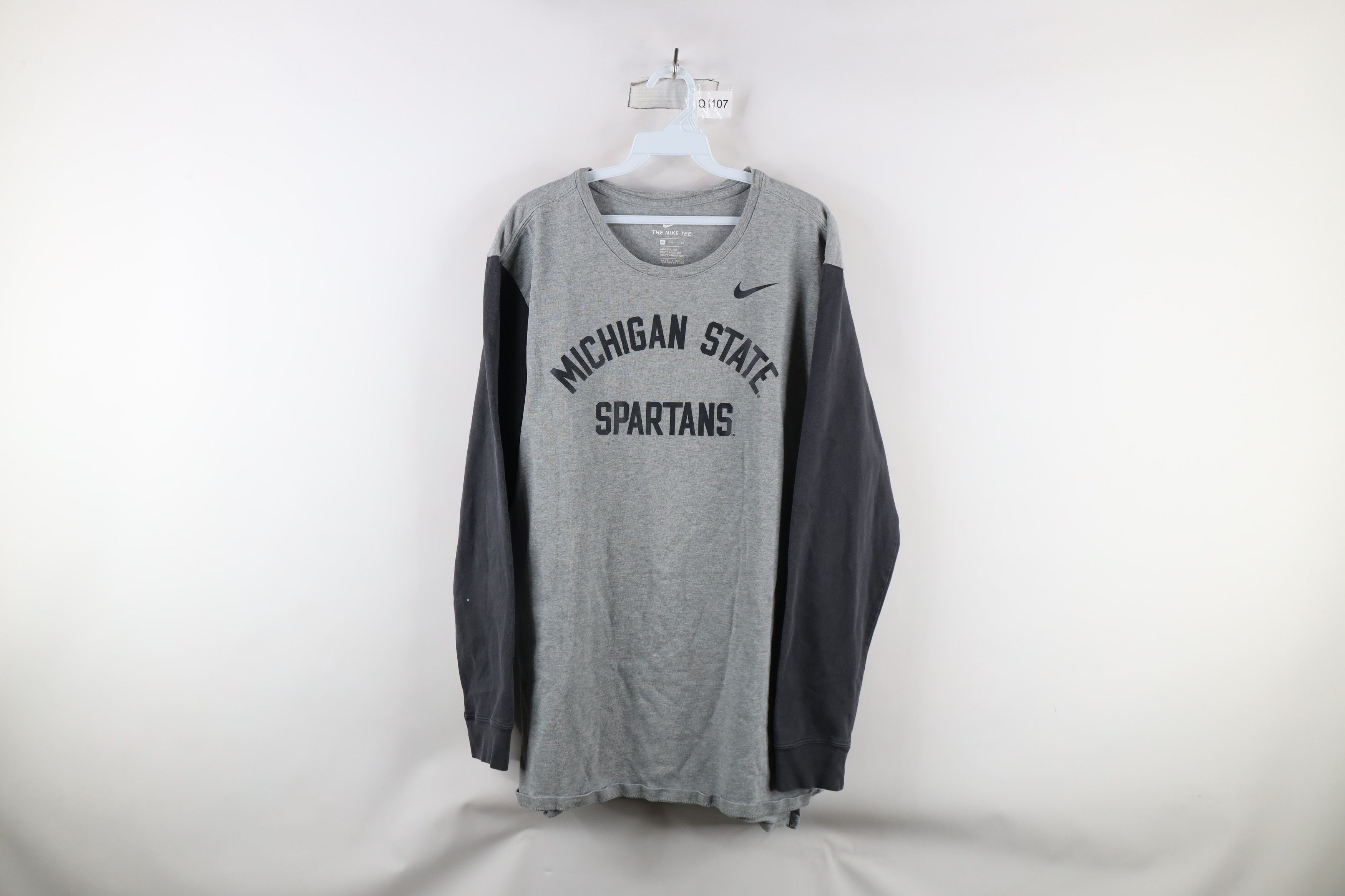 Nike × Vintage Nike Heavyweight Michigan University Long Sleeve T-Shirt Size US XL / EU 56 / 4 - 1 Thumbnail