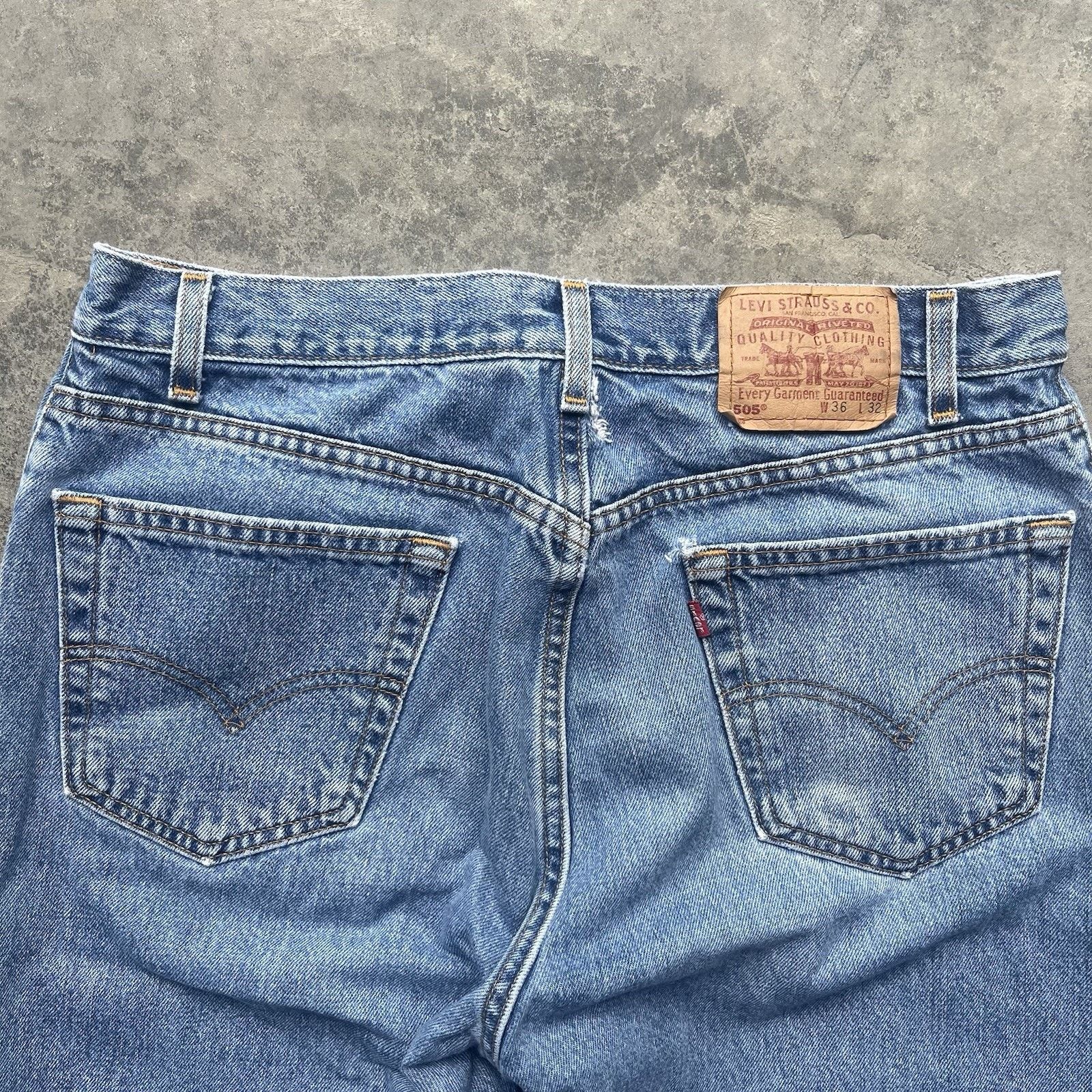 Levi's Vintage 90s Levi’s 505 Jeans Mens 36 X 32 Straight Fit Weste Size US 36 / EU 52 - 2 Thumbnail