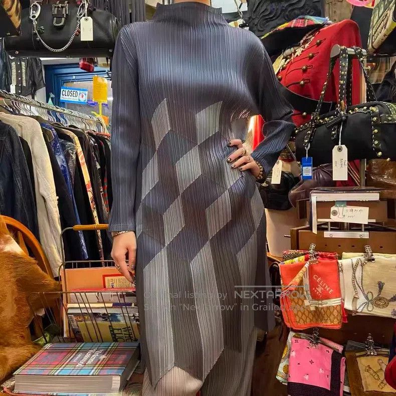 Issey Miyake Issey Miyake 3D geometric vintage stretch dress Size XL / US 12-14 / IT 48-50 - 1 Thumbnail