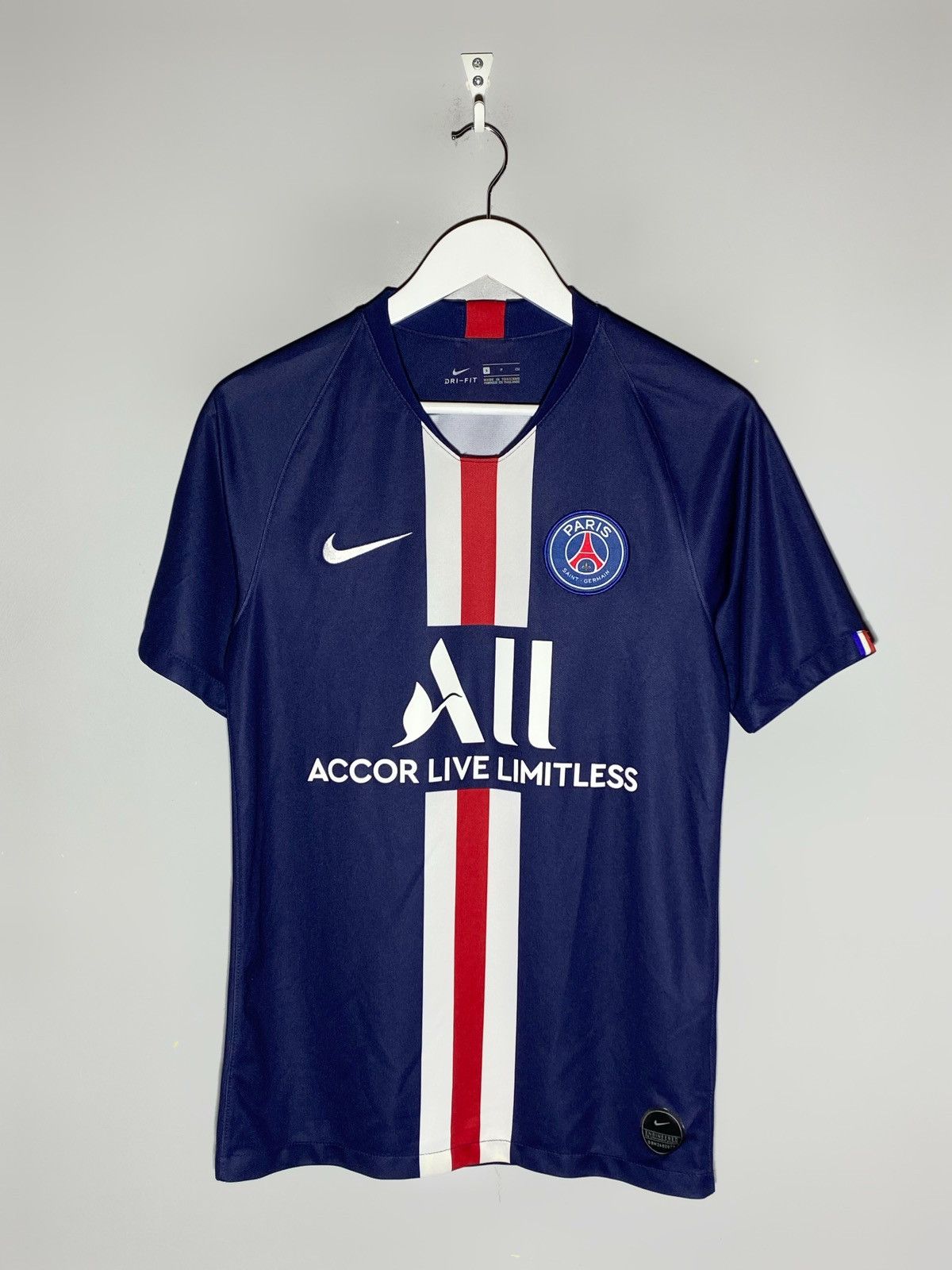 Nike Nike PSG Paris Saint Germain 2019/20 Home Soccer Jersey Size US S / EU 44-46 / 1 - 1 Thumbnail