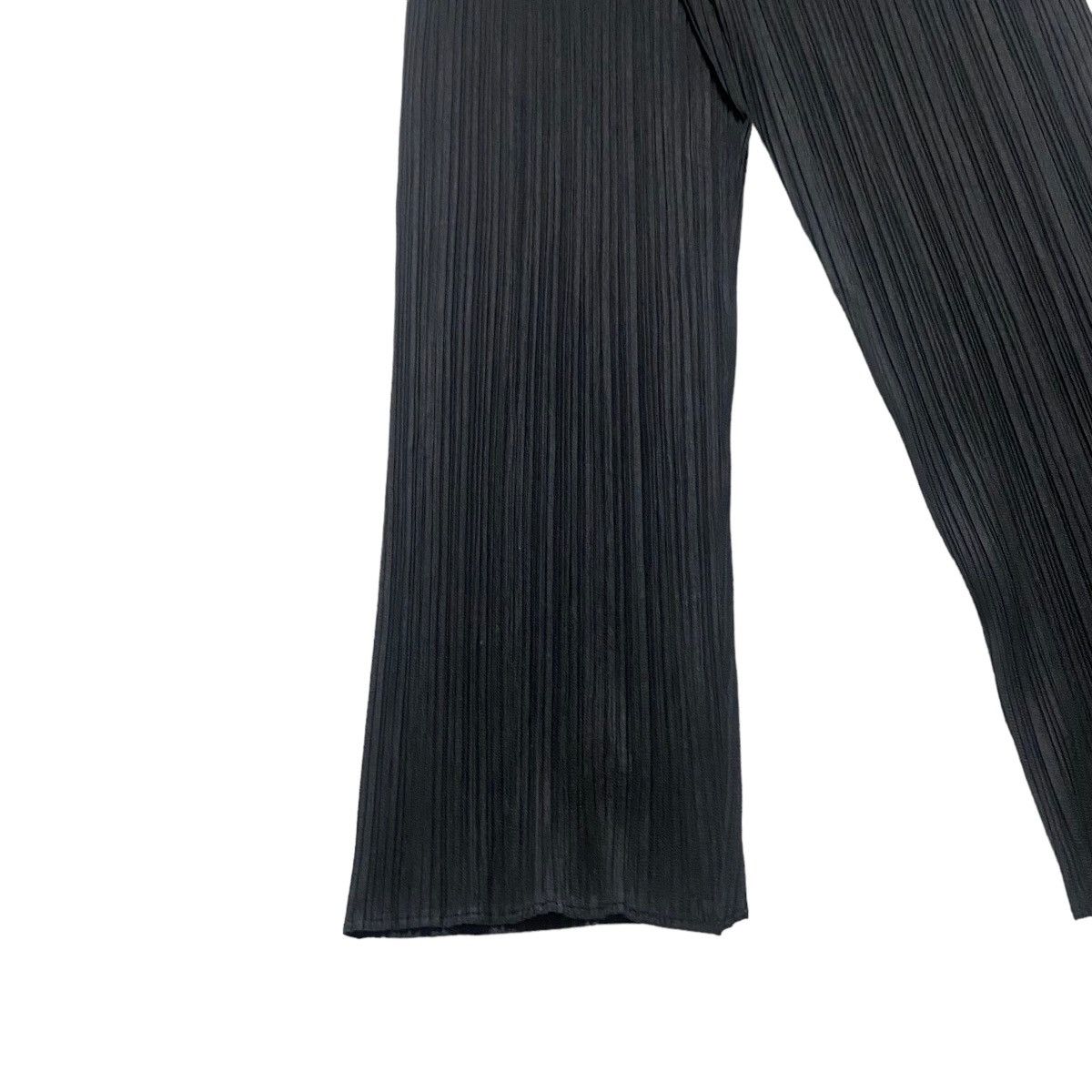Pleats Please Issey Miyake Vintage Pleats Please Black Pants Straight Leg Size US 30 / EU 46 - 14 Thumbnail
