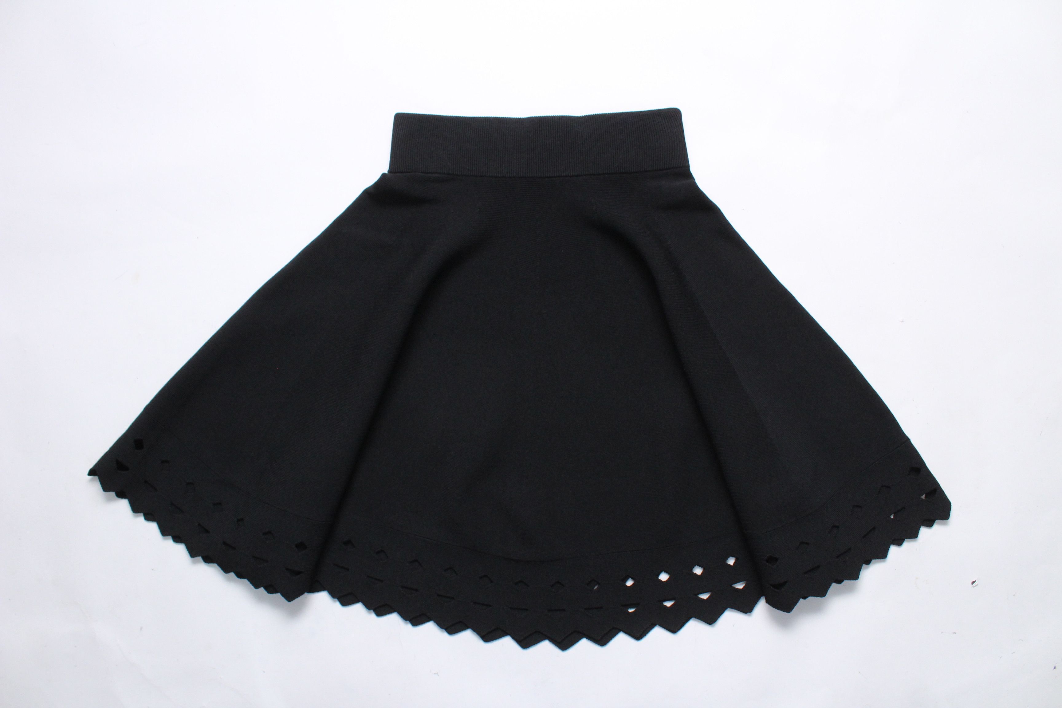 Maje Maje Skirt Size 1 Size 28" / US 6 / IT 42 - 1 Thumbnail