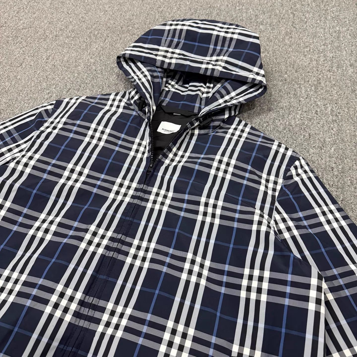 Burberry Burberry check hooded jacket M 99 new Size US M / EU 48-50 / 2 - 3 Thumbnail