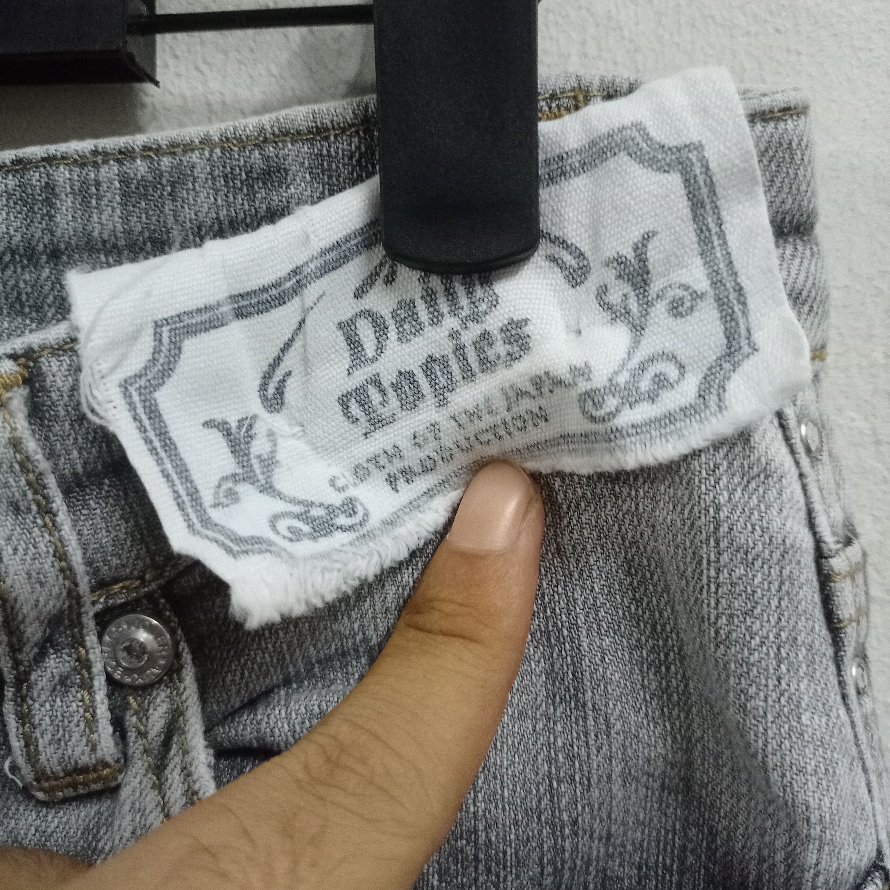Japanese Brand Vintage Japanese Brand Grey Distressed Stud Loose Jeans Size US 29 - 5 Thumbnail