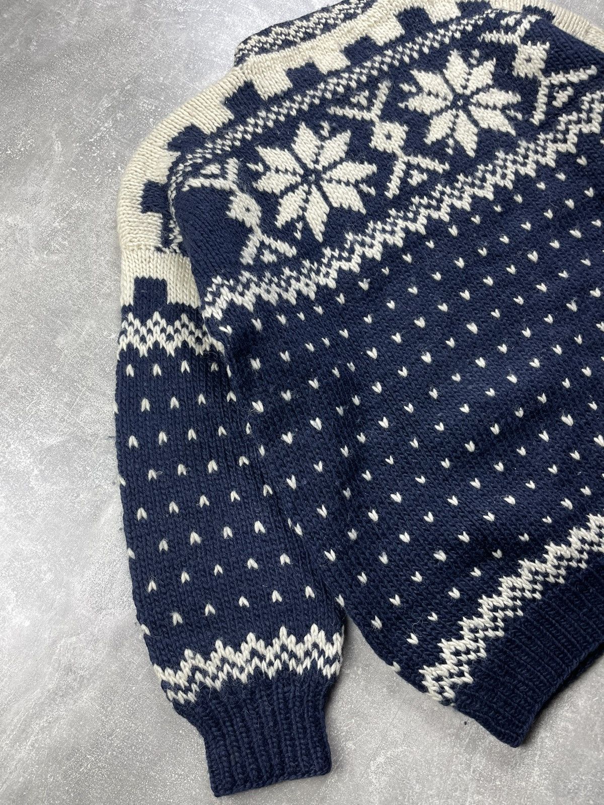 Vintage Vintage MECLAND Hand Knitted Wool Fair Isle Sweater Size US L / EU 52-54 / 3 - 7 Thumbnail