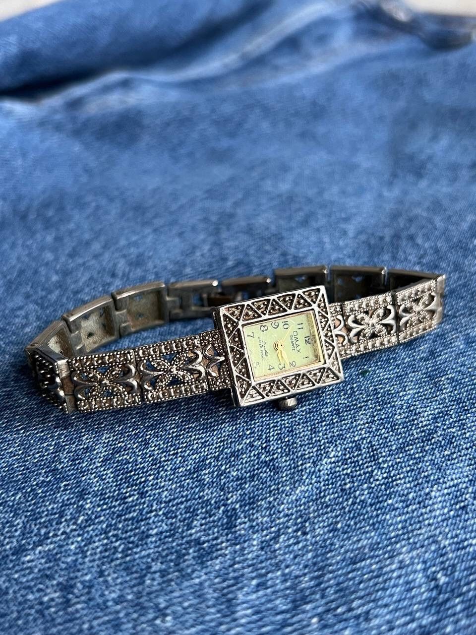 Japanese Brand × Vintage Vintage Japanese style futuristic Watch Size ONE SIZE - 1 Thumbnail