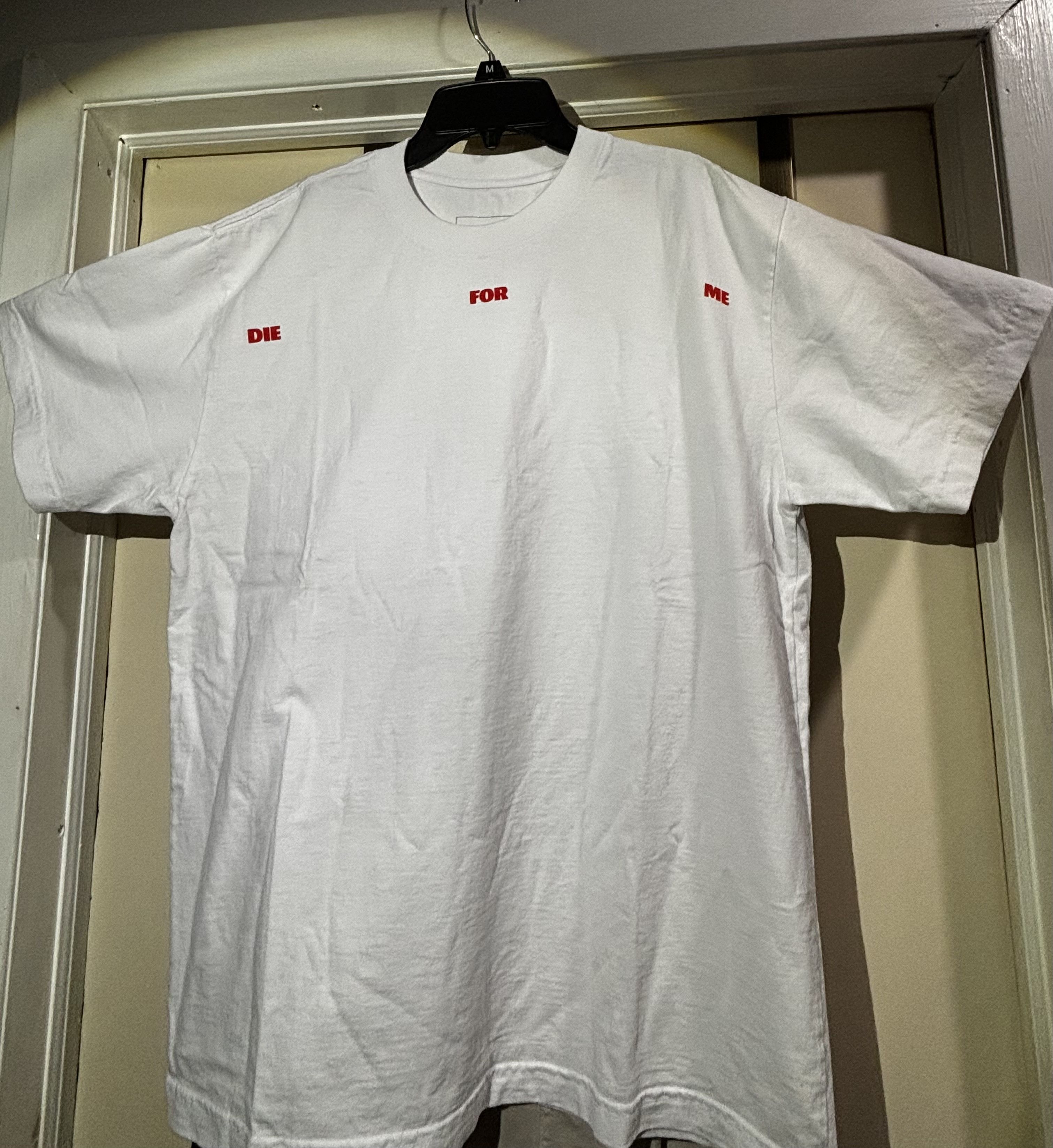 XO The weekend official “die for me” medium Tshirt NWOT Size US M / EU 48-50 / 2 - 3 Thumbnail