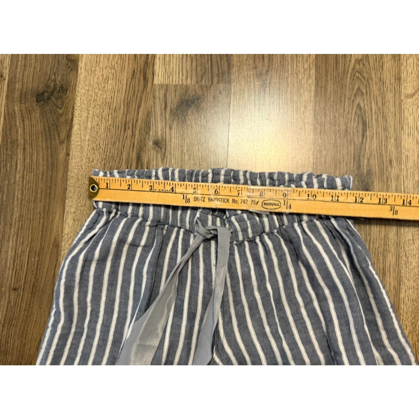 American Eagle Outfitters American Eagle Outfitters Pants Women's Small Blue White Striped Tie Waist Paperbag Elastic Waist Size 28" / US 6 / IT 42 - 7 Thumbnail