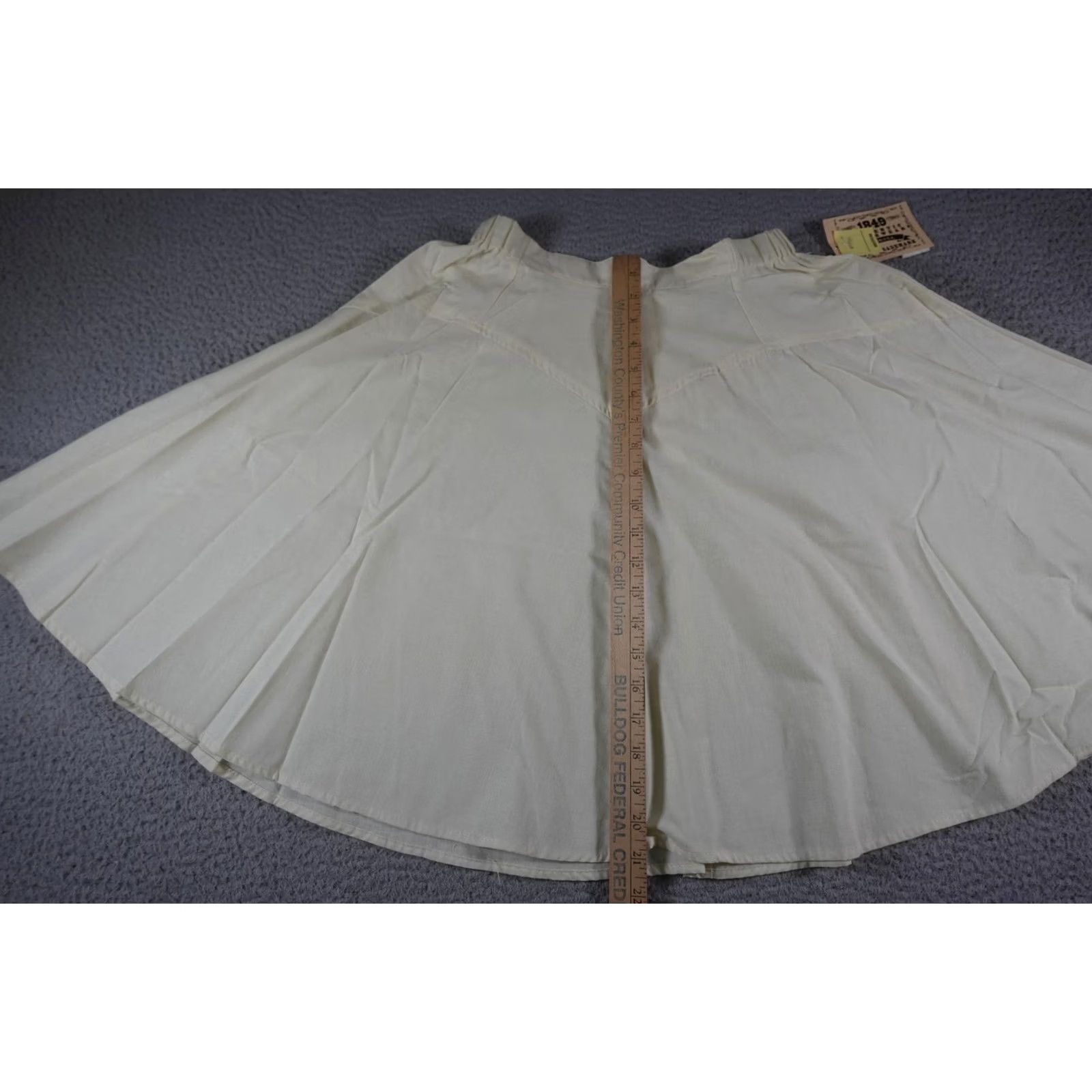 DANCER VINTAGE 1849 Authentic Ranchwear White Western Skirt Womens Medium Knee Length Elastic Waist Cowboy Theme Mens? No. Size 32" / US 10 / IT 46 - 6 Thumbnail