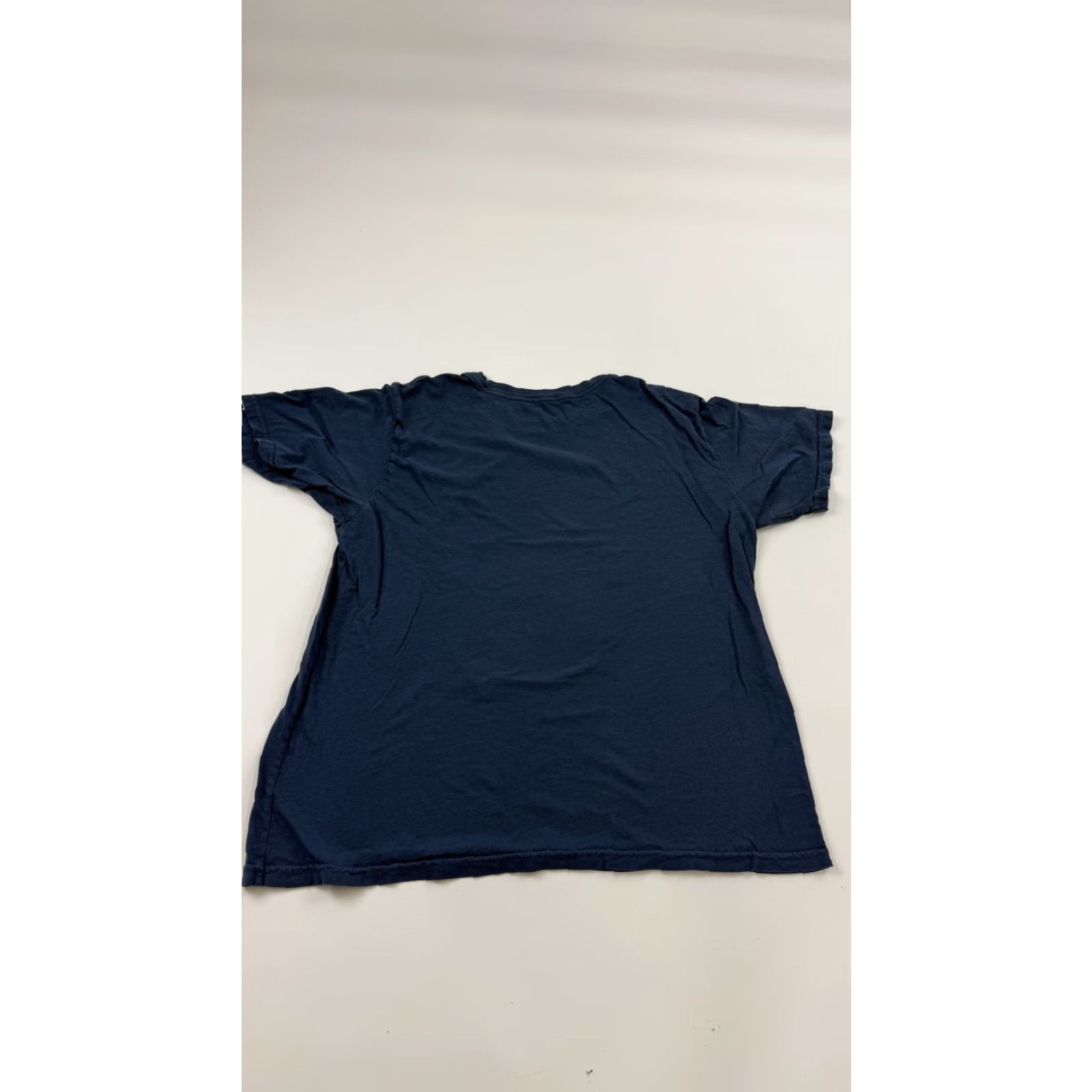 Vintage VINTAGE? No, but not vintage. Salty Crew Shirt Mens Large Blue Find Refuge In The Sea Marlin Fish Graphic Tee Size US L / EU 52-54 / 3 - 5 Thumbnail