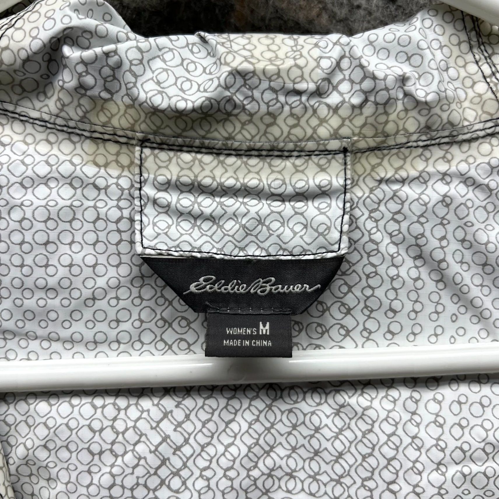 Eddie Bauer VINTAGE Eddie Bauer Jacket Womens Medium Black Windbreaker Weatheredge Ripstop Hoodie Nylon Solid Patterns All Seasons Fall Spring Summer Winter Size M / US 6-8 / IT 42-44 - 3 Thumbnail