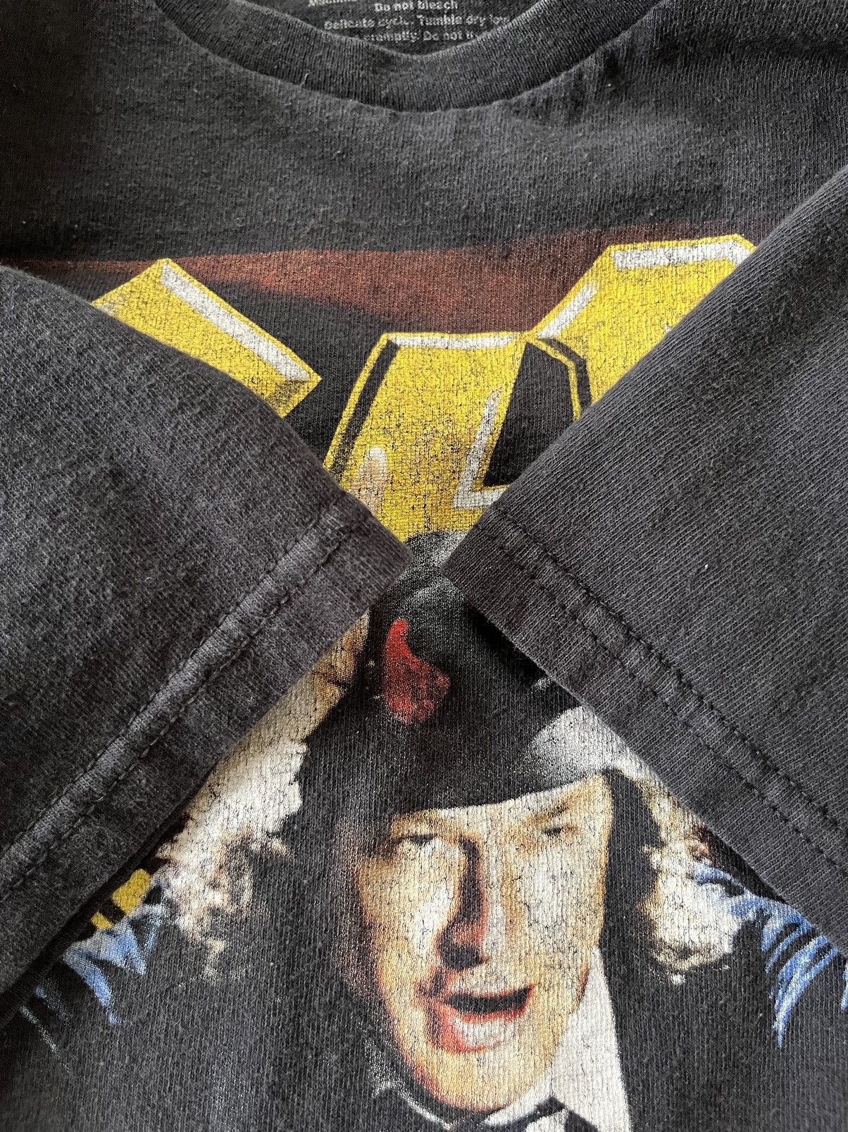 Band Tees © 2012 AC/DC ”LIVE AT RIVER PLATE” FADED T-SHIRT Size US XL / EU 56 / 4 - 7 Thumbnail