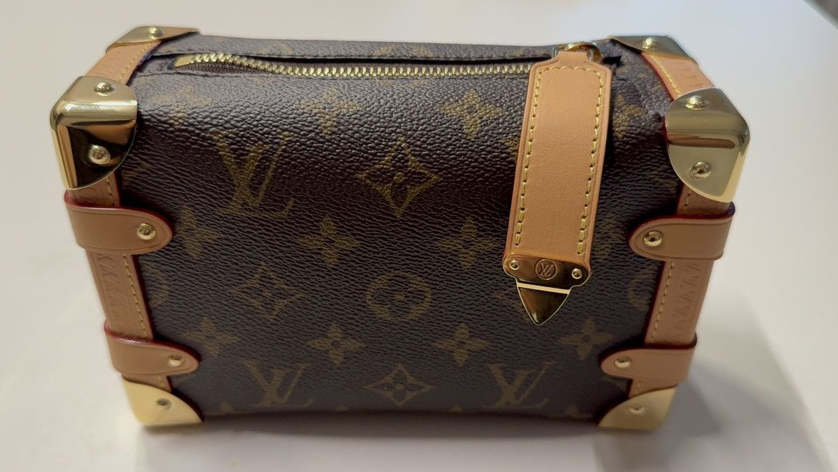 Louis Vuitton Louis Vuitton Size ONE SIZE - 2 Thumbnail