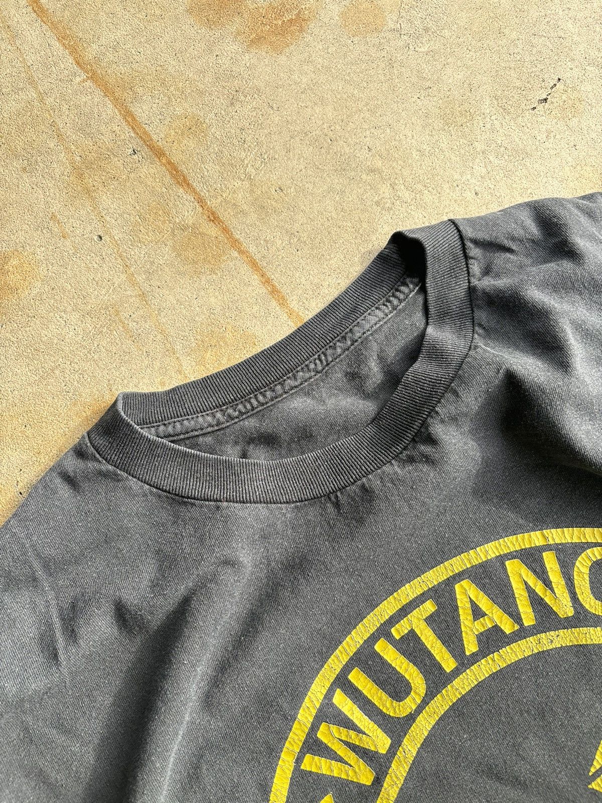 Band Tees Crazy Wutang Clan Boxy Faded Oversized Simple Logo Tee Size US XXL / EU 58 / 5 - 4 Thumbnail