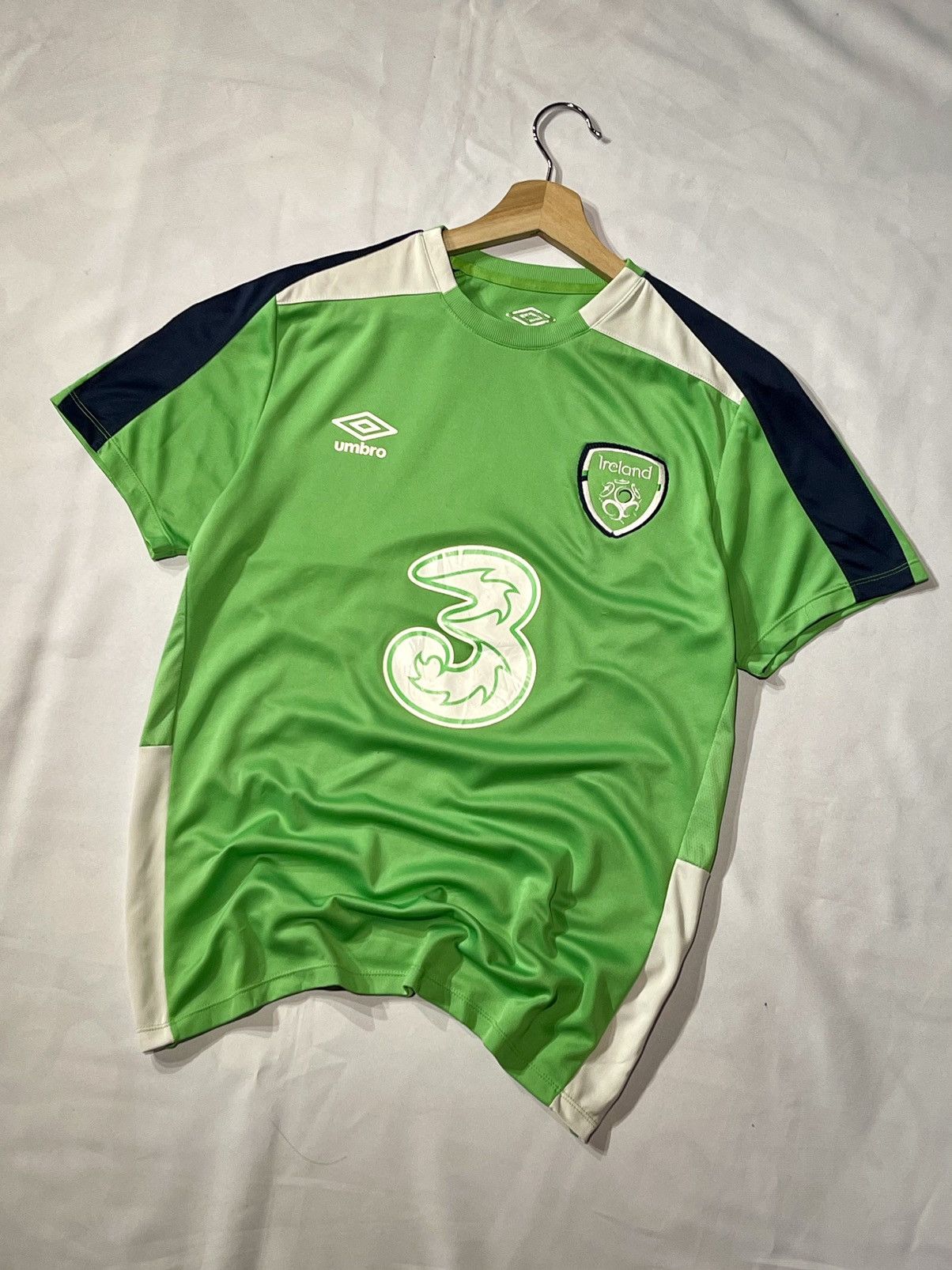 Umbro × Vintage Ireland Umbro Training kit 2016 Soccer Jersey Rare Size US M / EU 48-50 / 2 - 2 Thumbnail