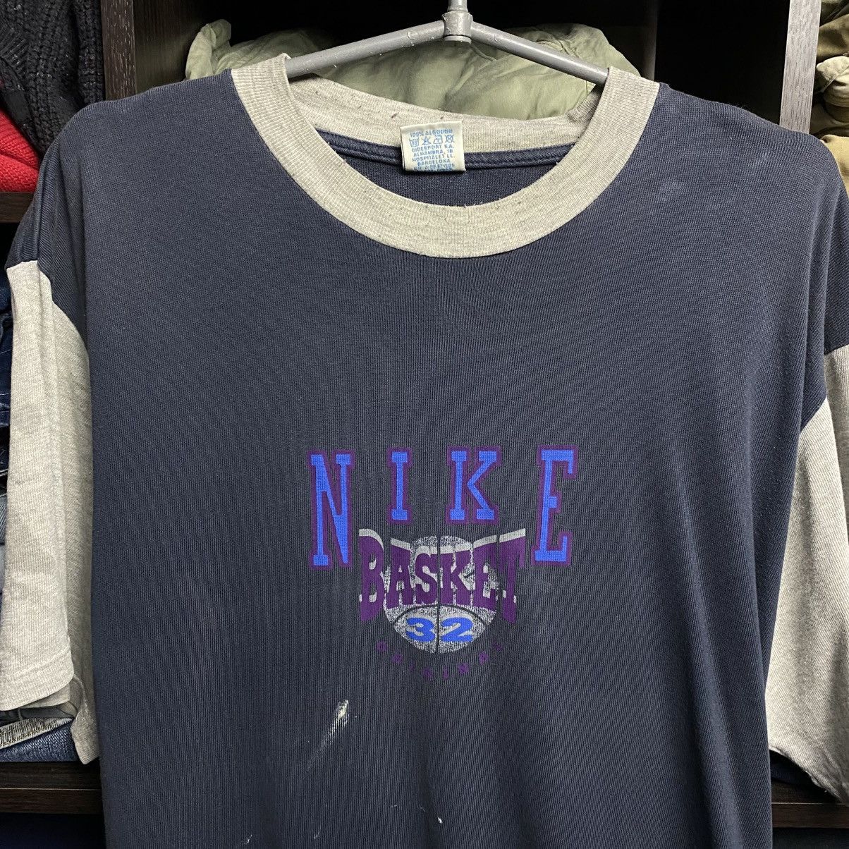 Nike Vintage Nike Basketball 90’s distressed style big logo tee Size US XL / EU 56 / 4 - 2 Thumbnail