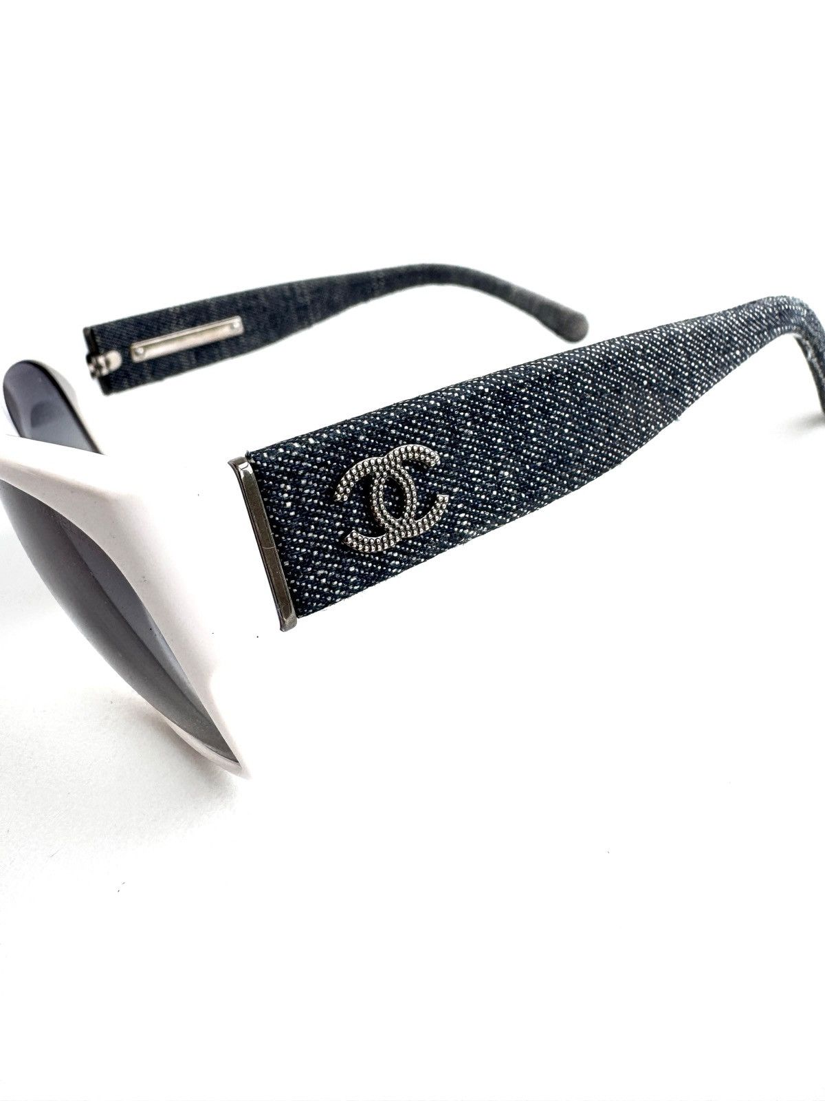 Chanel Chanel sunglasses vintage Size ONE SIZE - 2 Thumbnail
