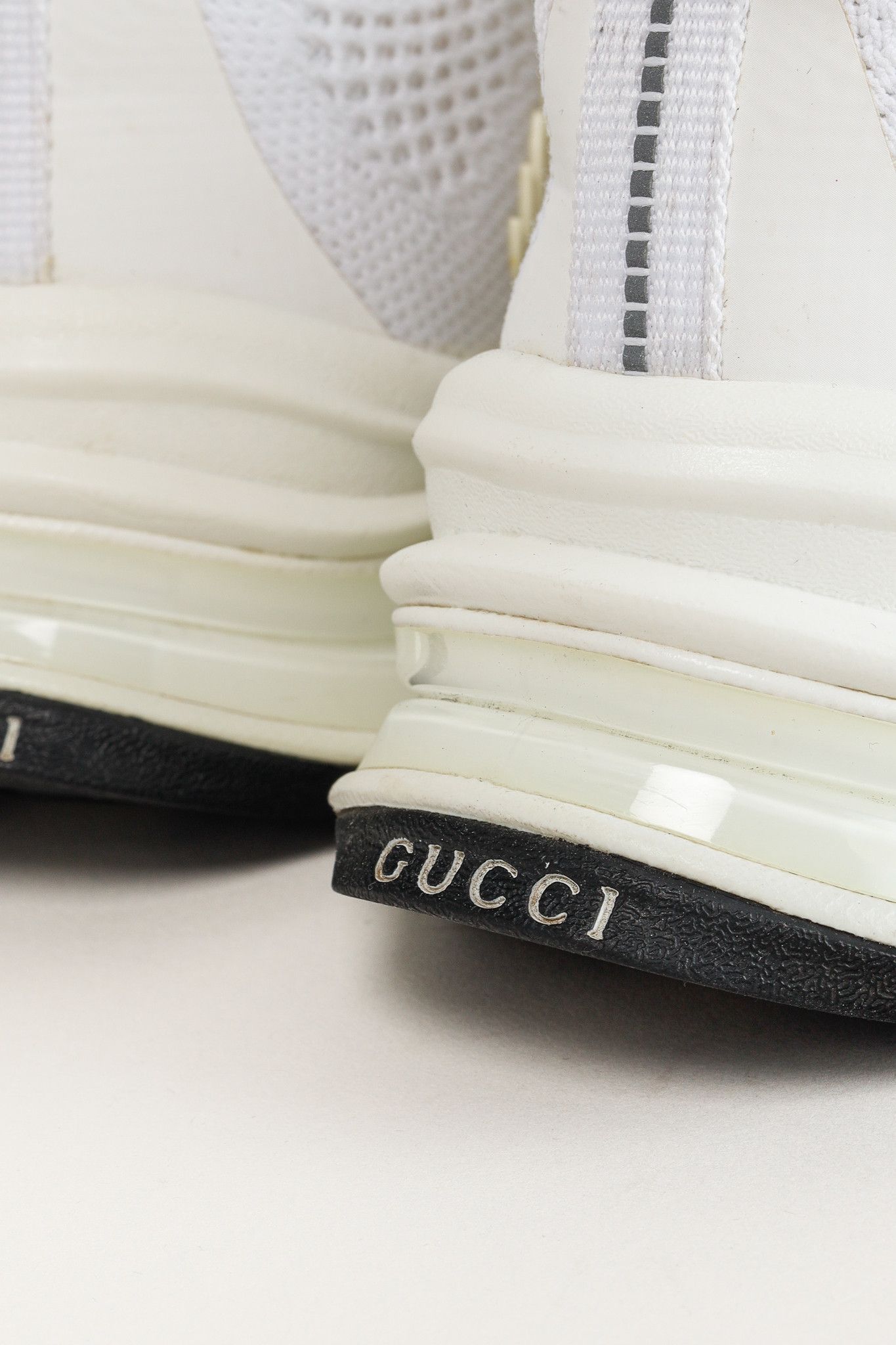 Gucci Gucci Run White Knit Logo Lace-Up Sneakers Size US 9 / IT 39 - 9 Thumbnail