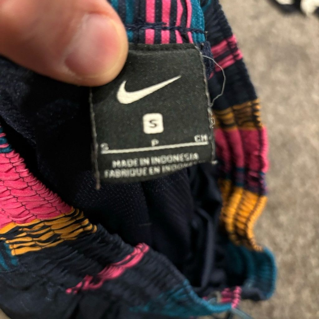 Nike Men’s Nike Swimsuit Size US 28 / EU 44 - 4 Thumbnail