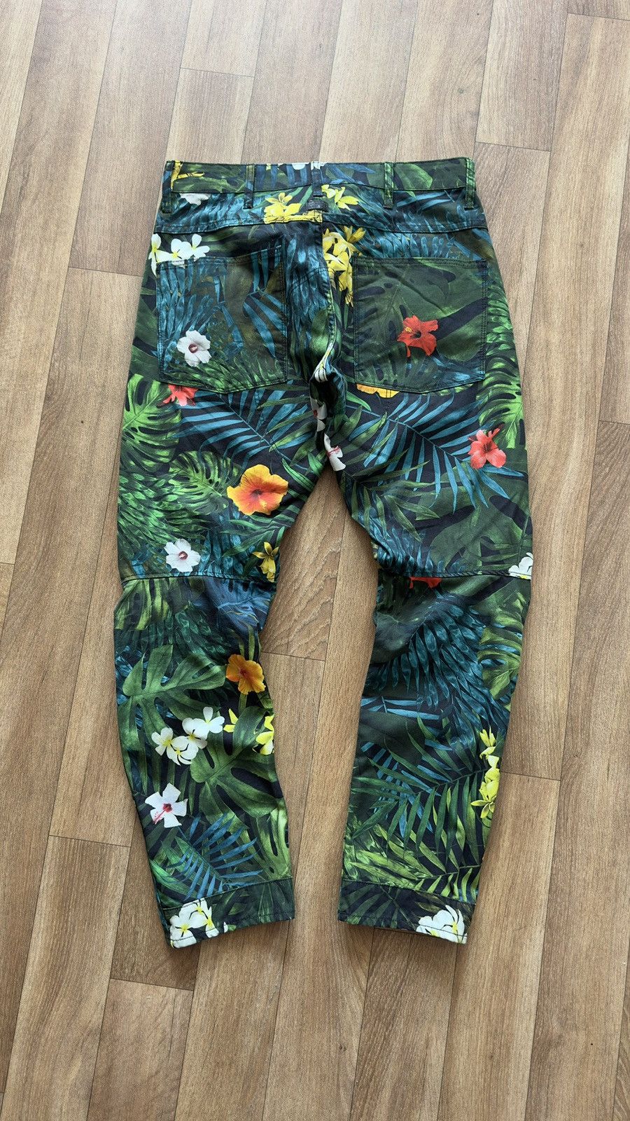 G-Star G-Star RAW Elwood 5622 Botanical Hawaiian Tapered Jeans Size US 32 / EU 48 - 10 Thumbnail
