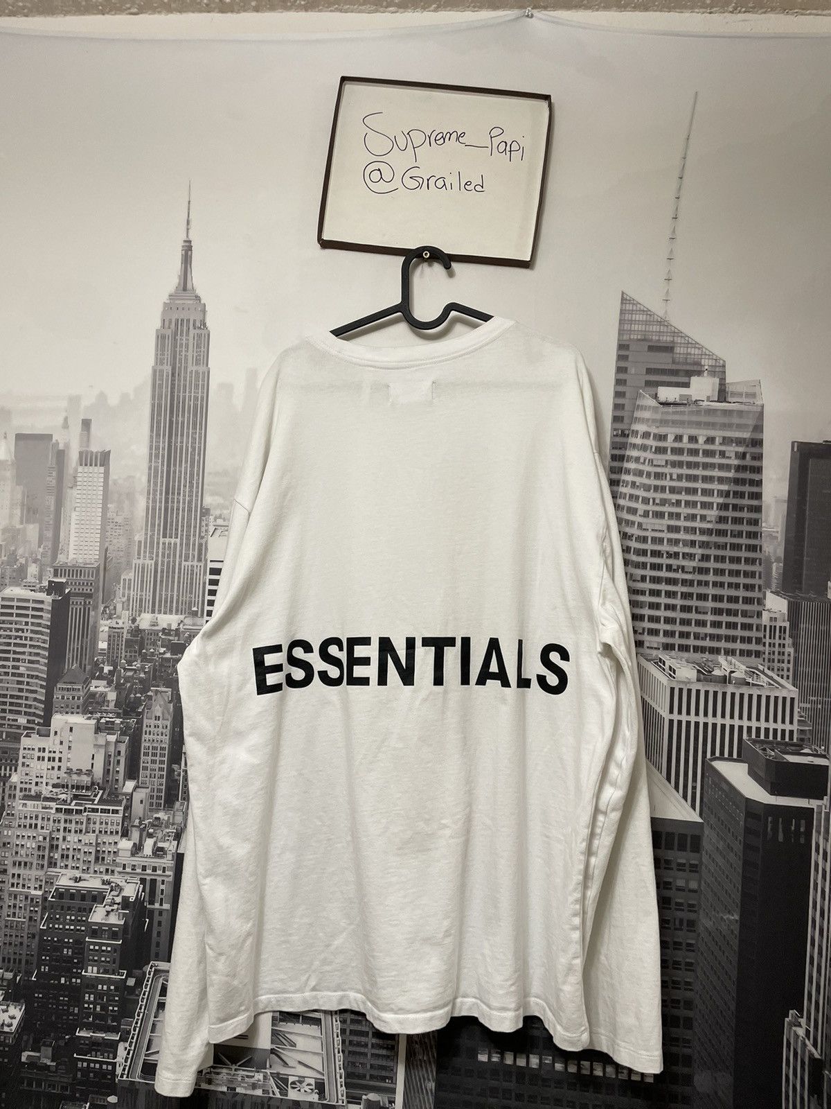 Fear of God 🔥Fear of God Essentials Boxy Long Sleeve Tee White SZ L Size US L / EU 52-54 / 3 - 1 Thumbnail