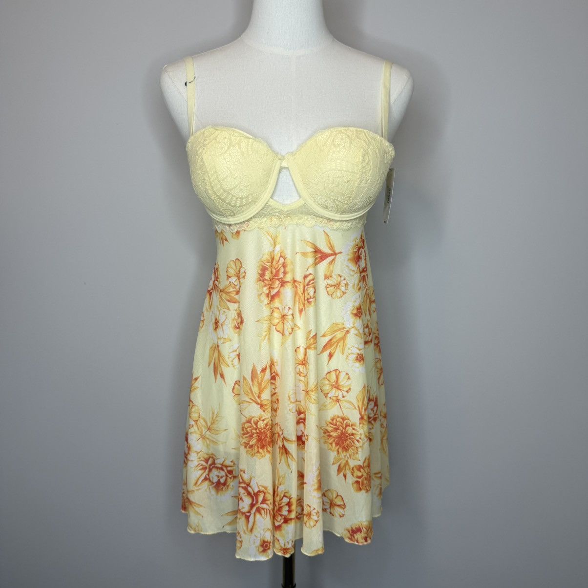 Other French Affair Anise Flower Lace Robe - Yellow Floral M Size M / US 6-8 / IT 42-44 - 1 Thumbnail