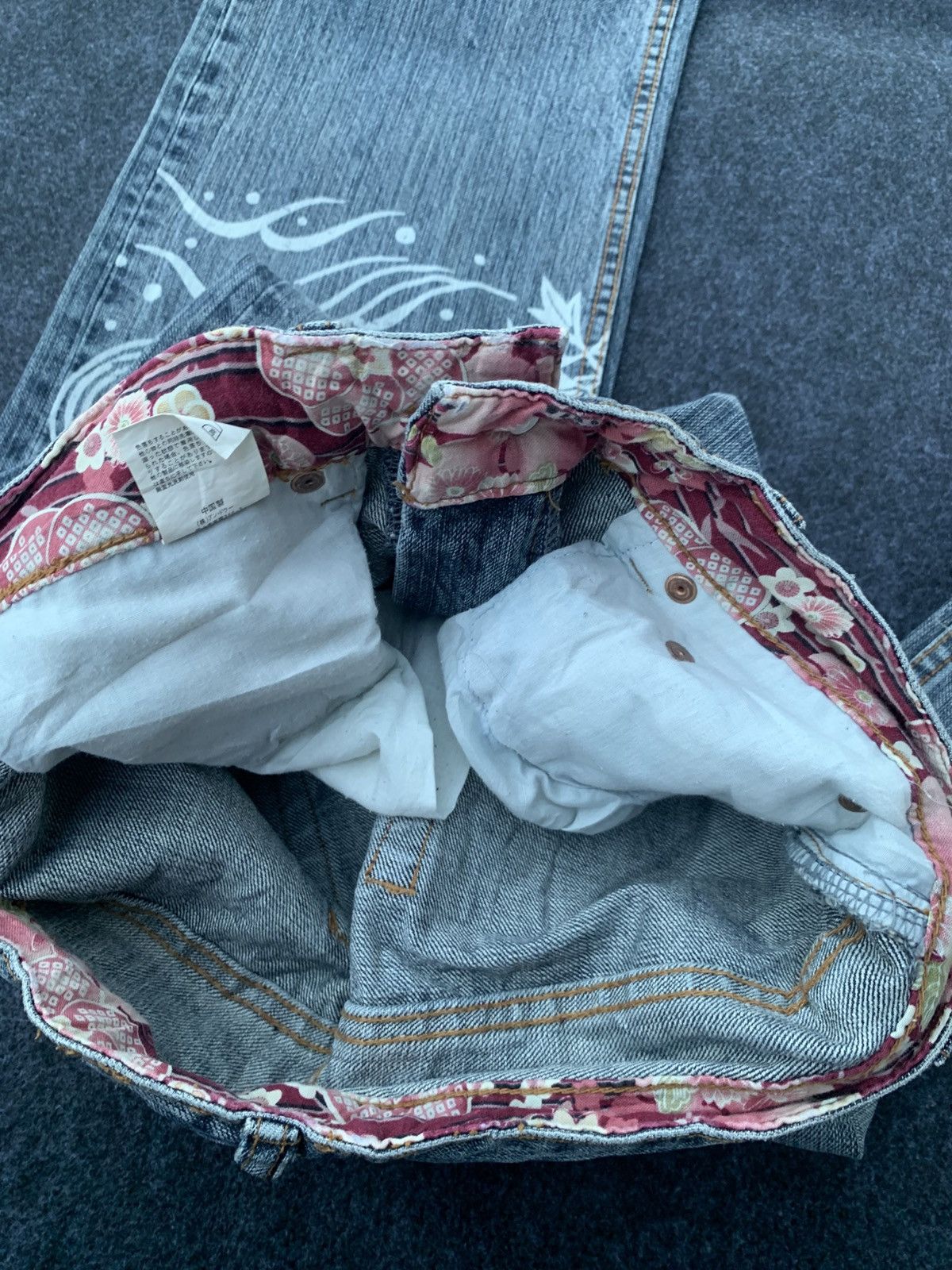 Karakuri Tamashii Distressed Sukajan jeans like karakuri tamashi Sukajan. Size US 28 / EU 44 - 7 Thumbnail