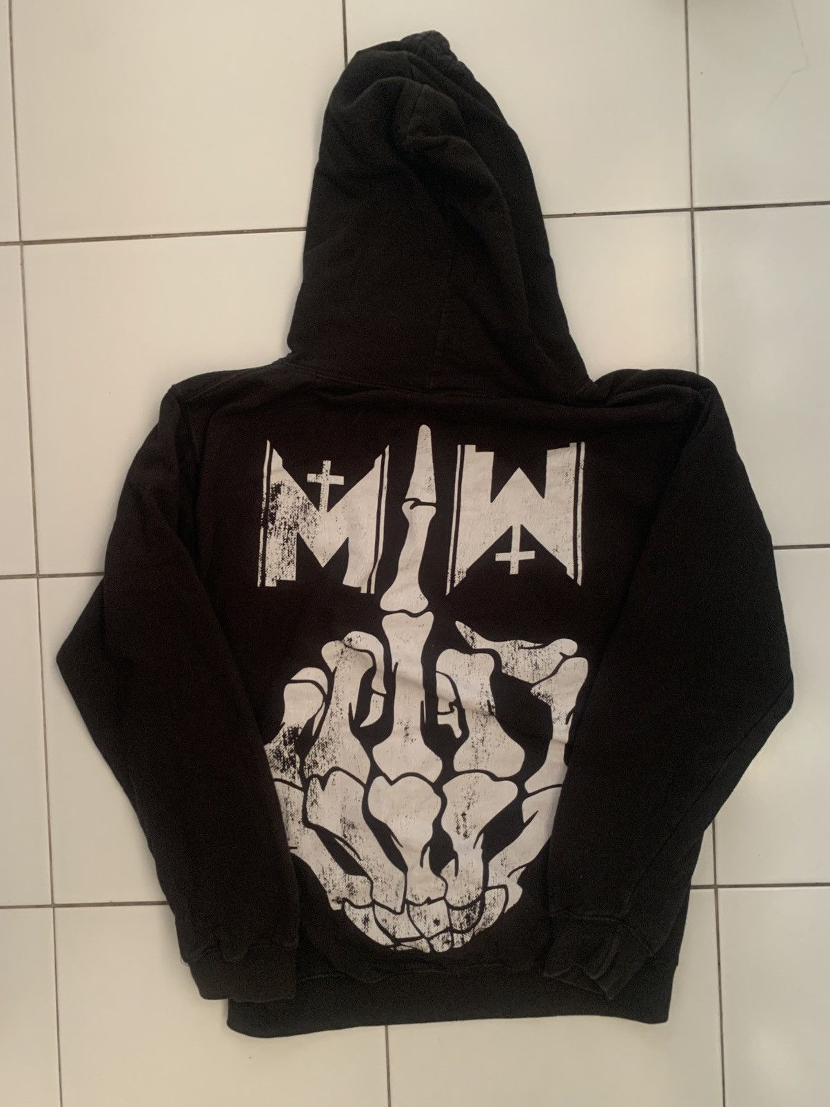 Vintage Motionless in white Hoodie 2010s Metalcore merch Size US S / EU 44-46 / 1 - 3 Thumbnail