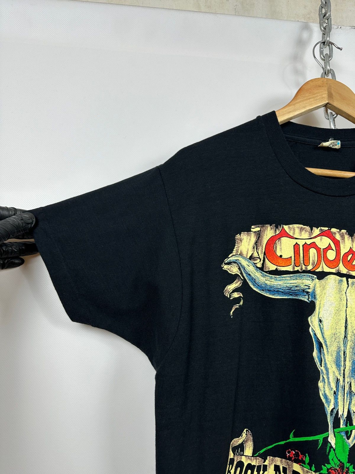 Band Tees 1988 Vintage Cinderella Long Cold Winter Tour Band T-Shirt Size US L / EU 52-54 / 3 - 11 Thumbnail