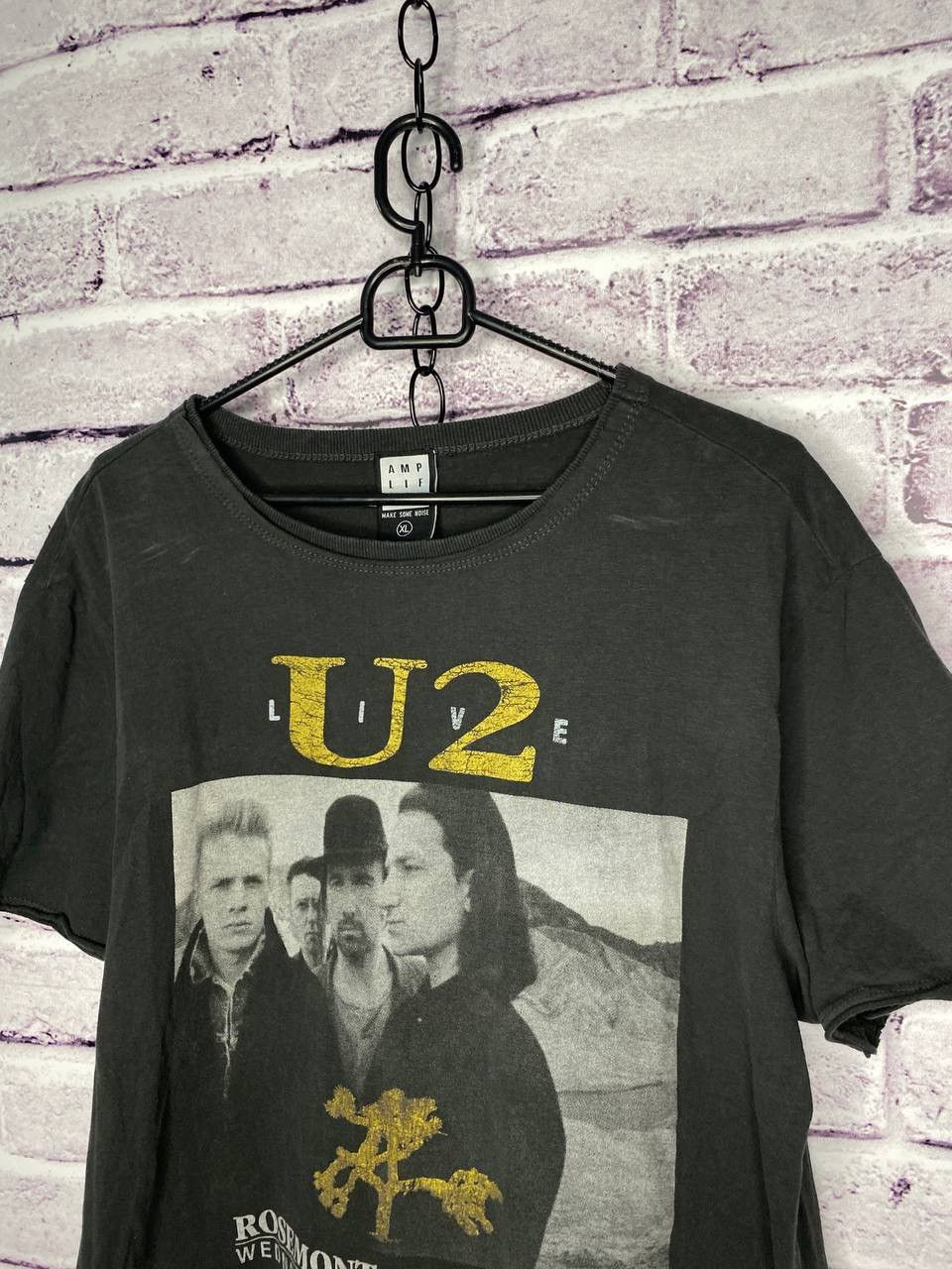 Band Tees MENS Vintage 1987 U2 LIVE Tour Band Tees Size US XL / EU 56 / 4 - 2 Thumbnail