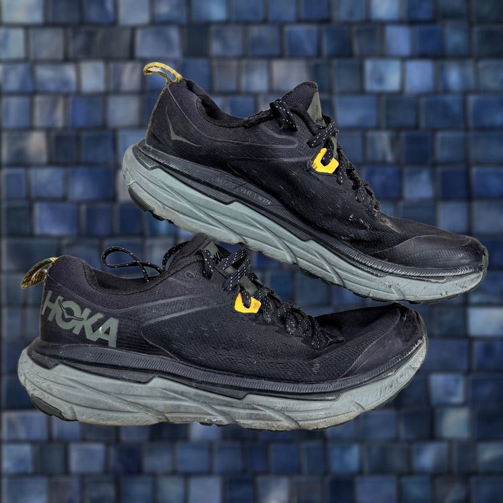 Vintage Hoka One One Challenger ATR 6 Mens 7D Trail Running Sneakers Dark Blue Black Thyme D Low Top Size US 7 / EU 40 - 1 Thumbnail
