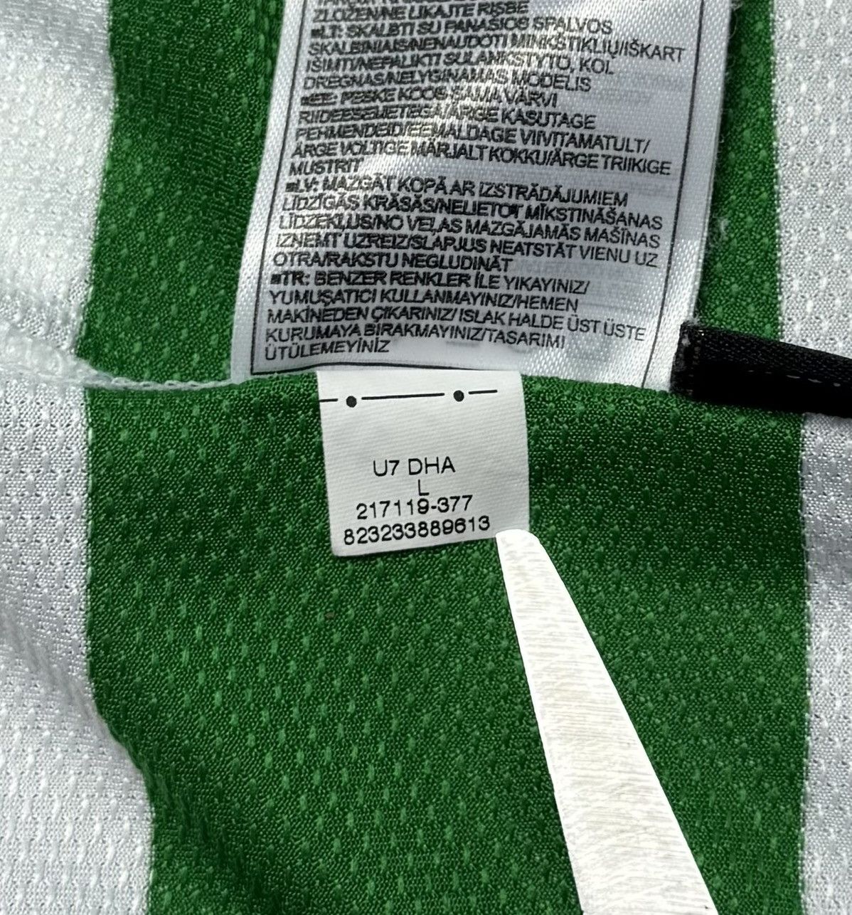 Nike Celtic 2007 2008 Home Football Shirt Soccer Jersey Nike Size US L / EU 52-54 / 3 - 16 Thumbnail