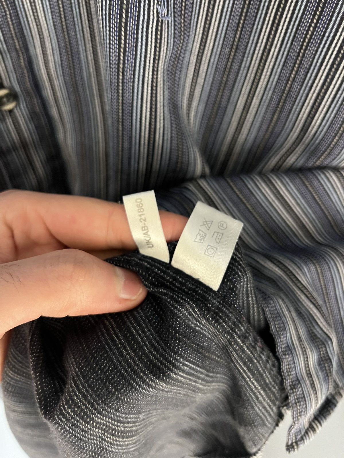 Saint Laurent Paris VINTAGE YVES SAINT LAURENT CLASSIC CASUAL DESIGNER SHIRT 90s Size US XL / EU 56 / 4 - 16 Thumbnail