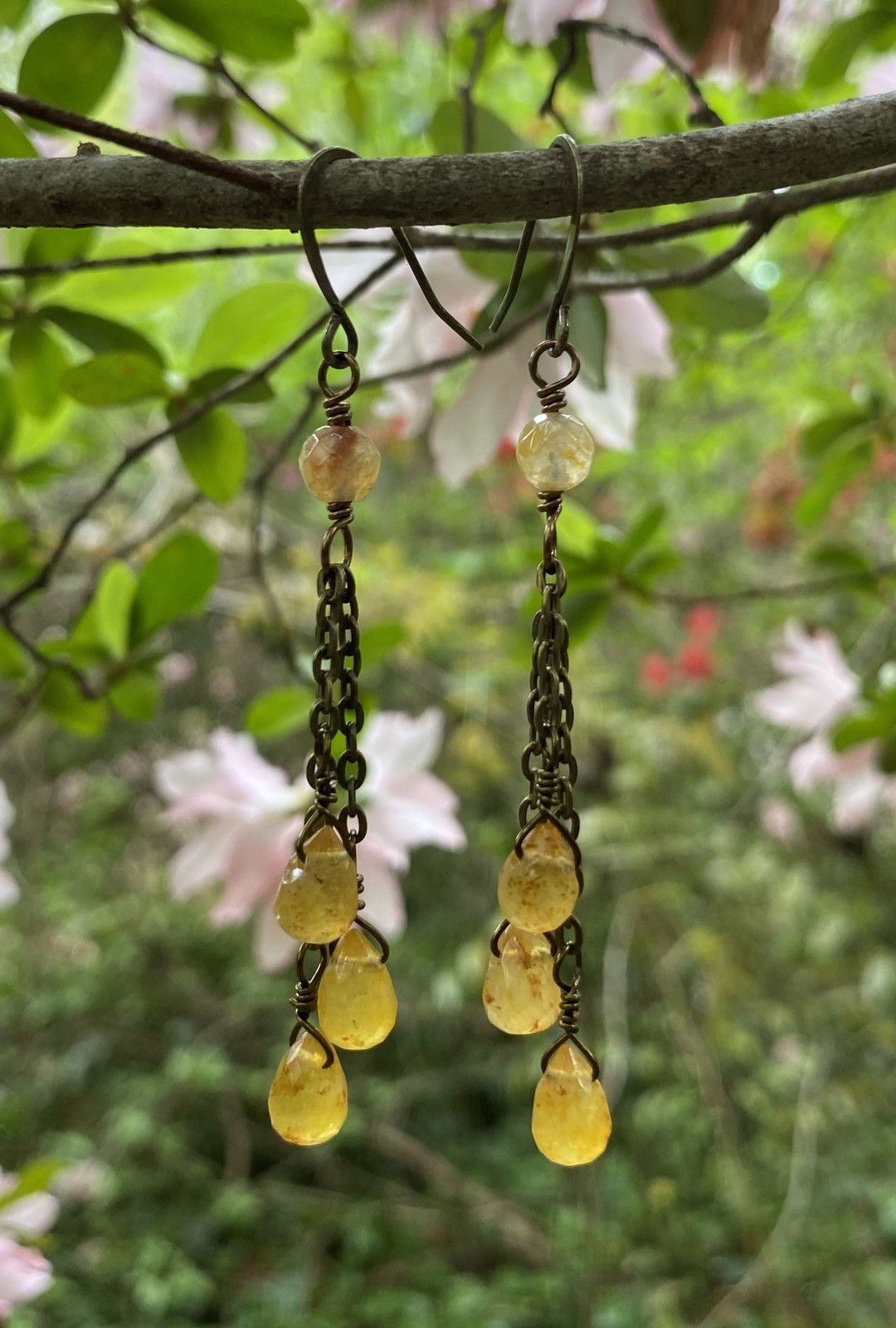 Handmade Honey Jade Dangle Earrings Size ONE SIZE - 1 Thumbnail