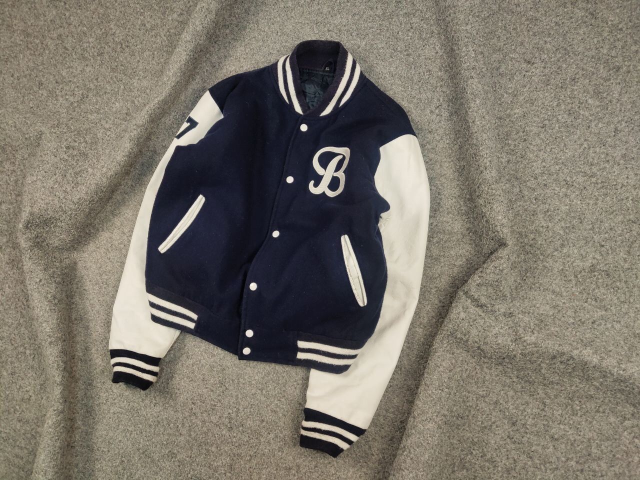Vintage Vintage 90's Varsity Letterman Dark Blue Wool Bomber Jacket Size US M / EU 48-50 / 2 - 4 Thumbnail