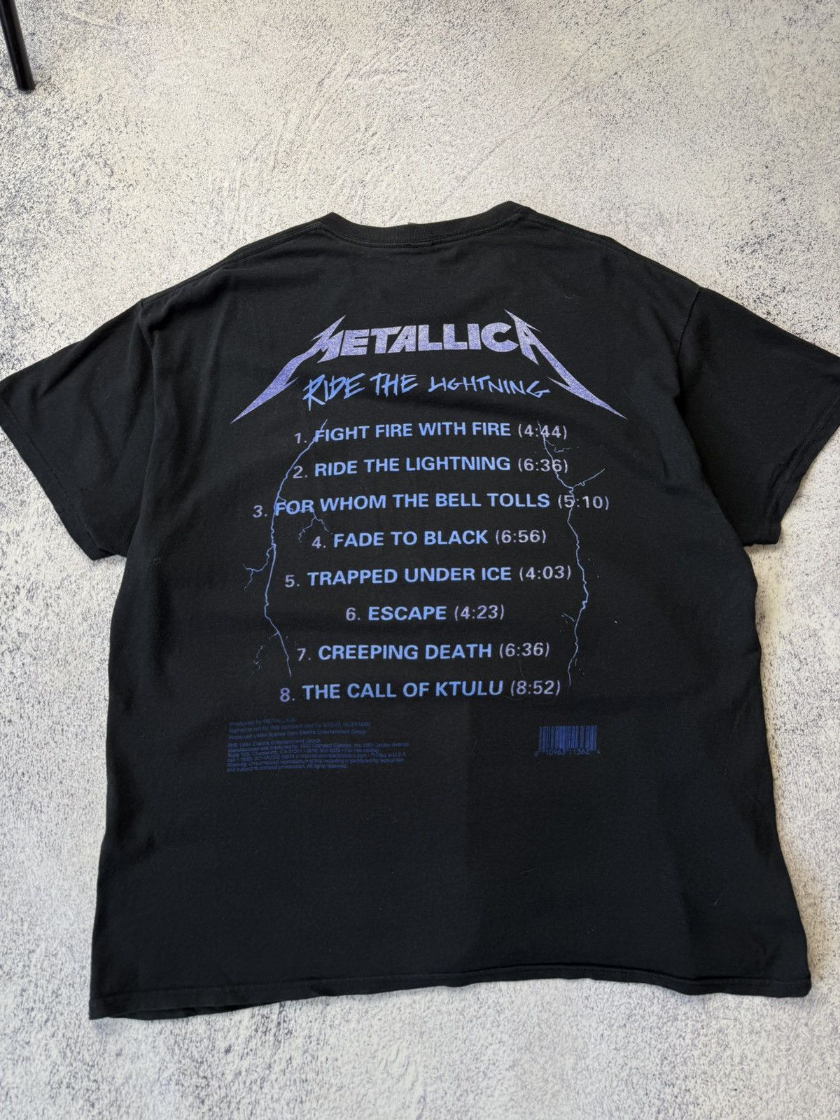 Band Tees × Vintage Vintage Metallica 2017 Ride The Lightning Sun Faded T-Shirt Size US XL / EU 56 / 4 - 20 Thumbnail